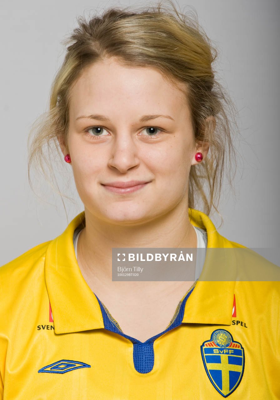 Elin Borg, Sverige