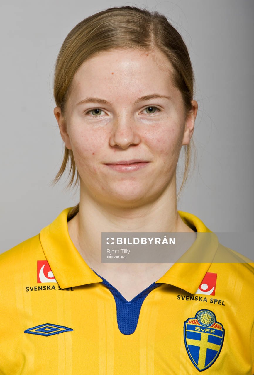 Linda Molin, Sverige