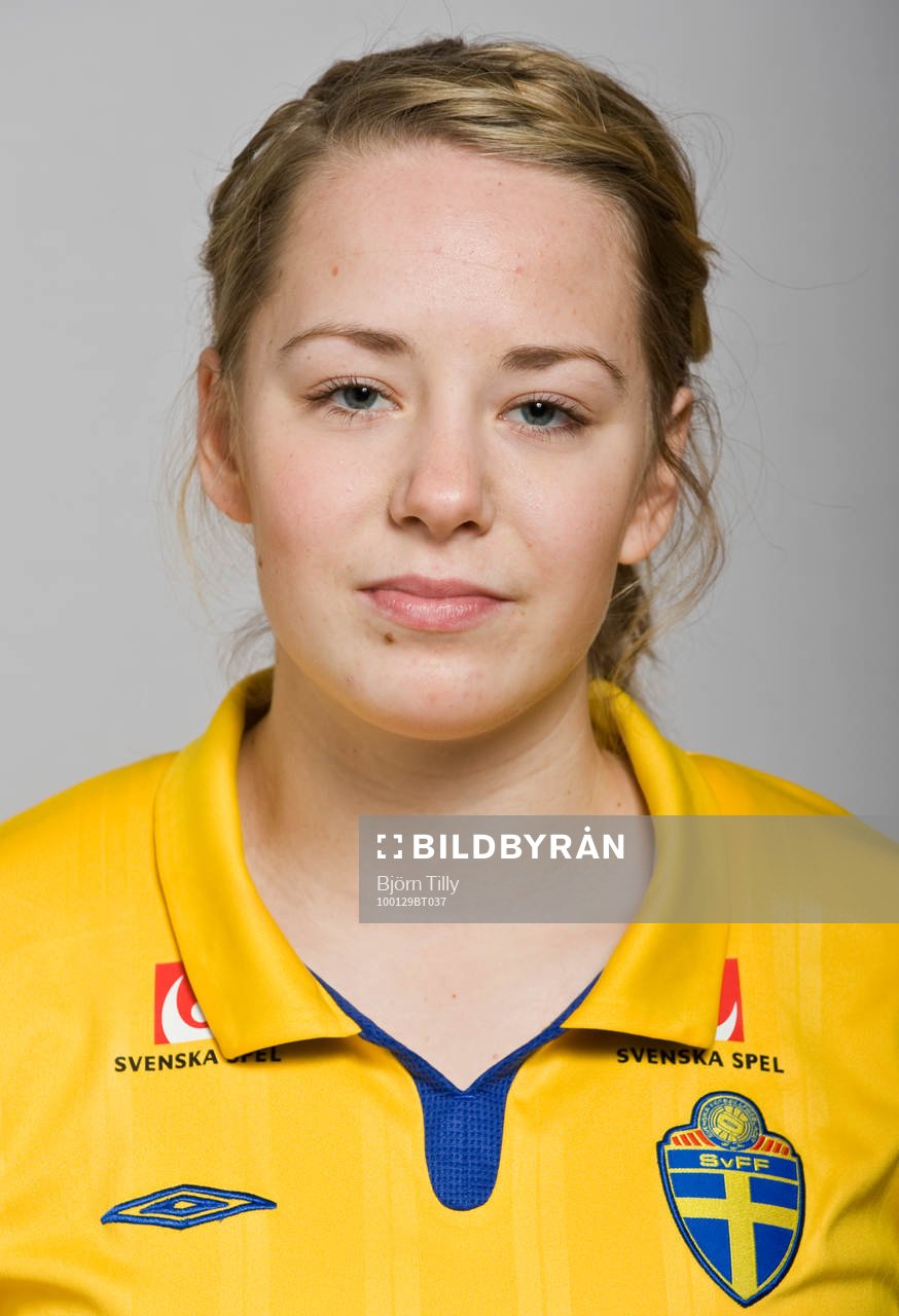 Julia Lyckberg, Sverige