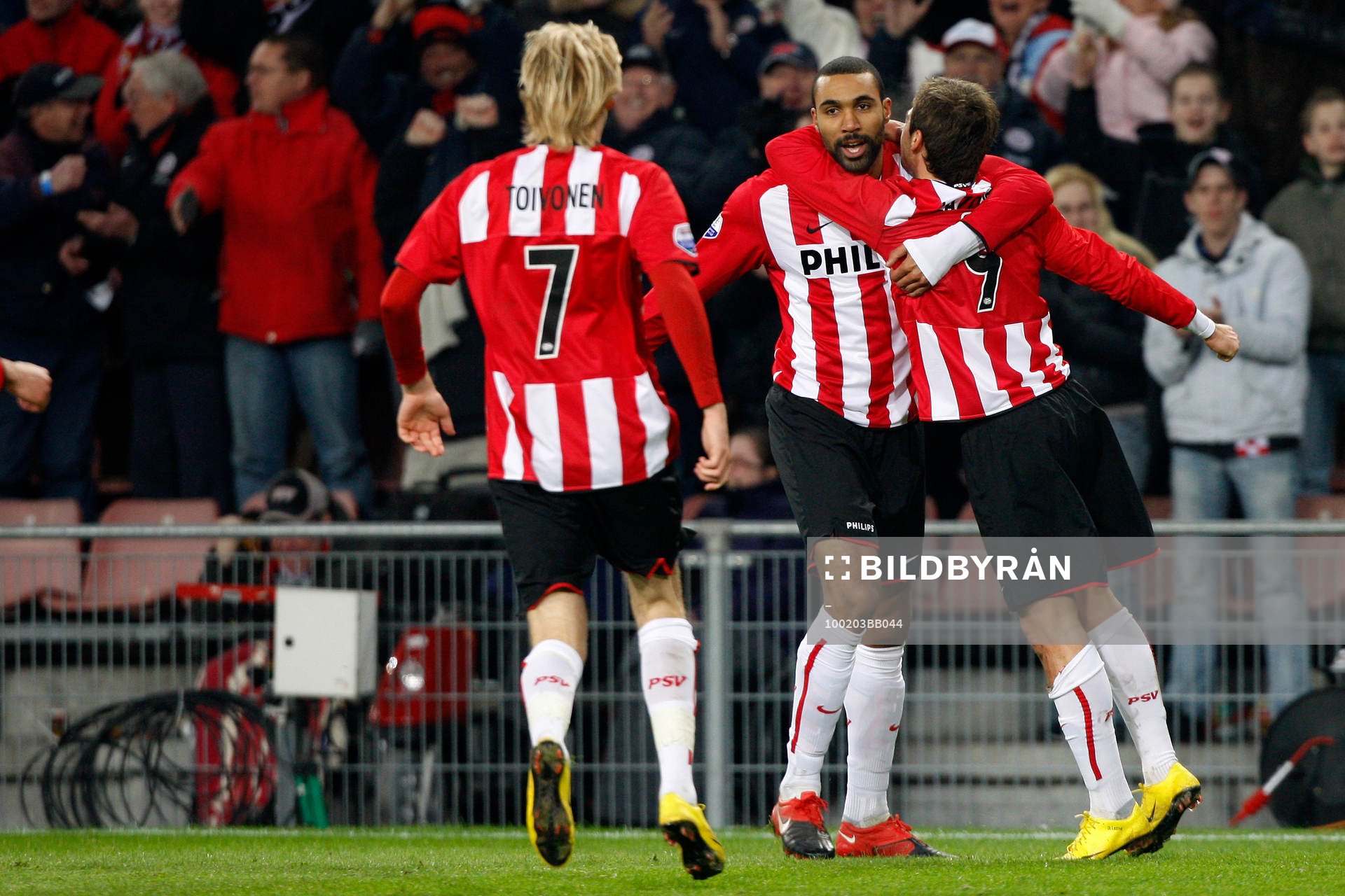 Orlando Engelaar, glädje och jubel över 2-1 till Eindhoven