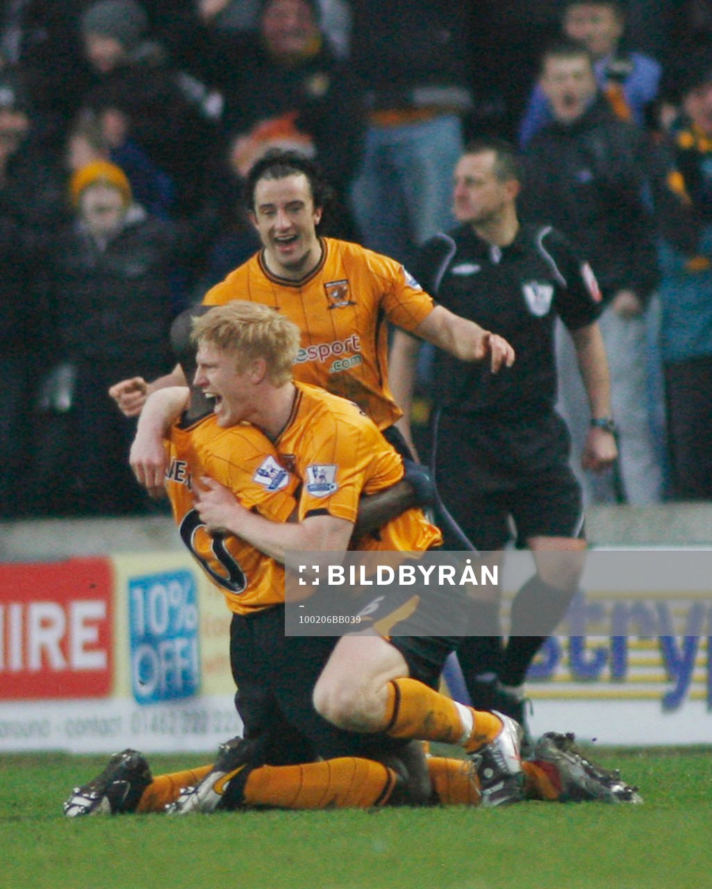 Paul McShane och Stephen Hunt, Hull (Jubel)