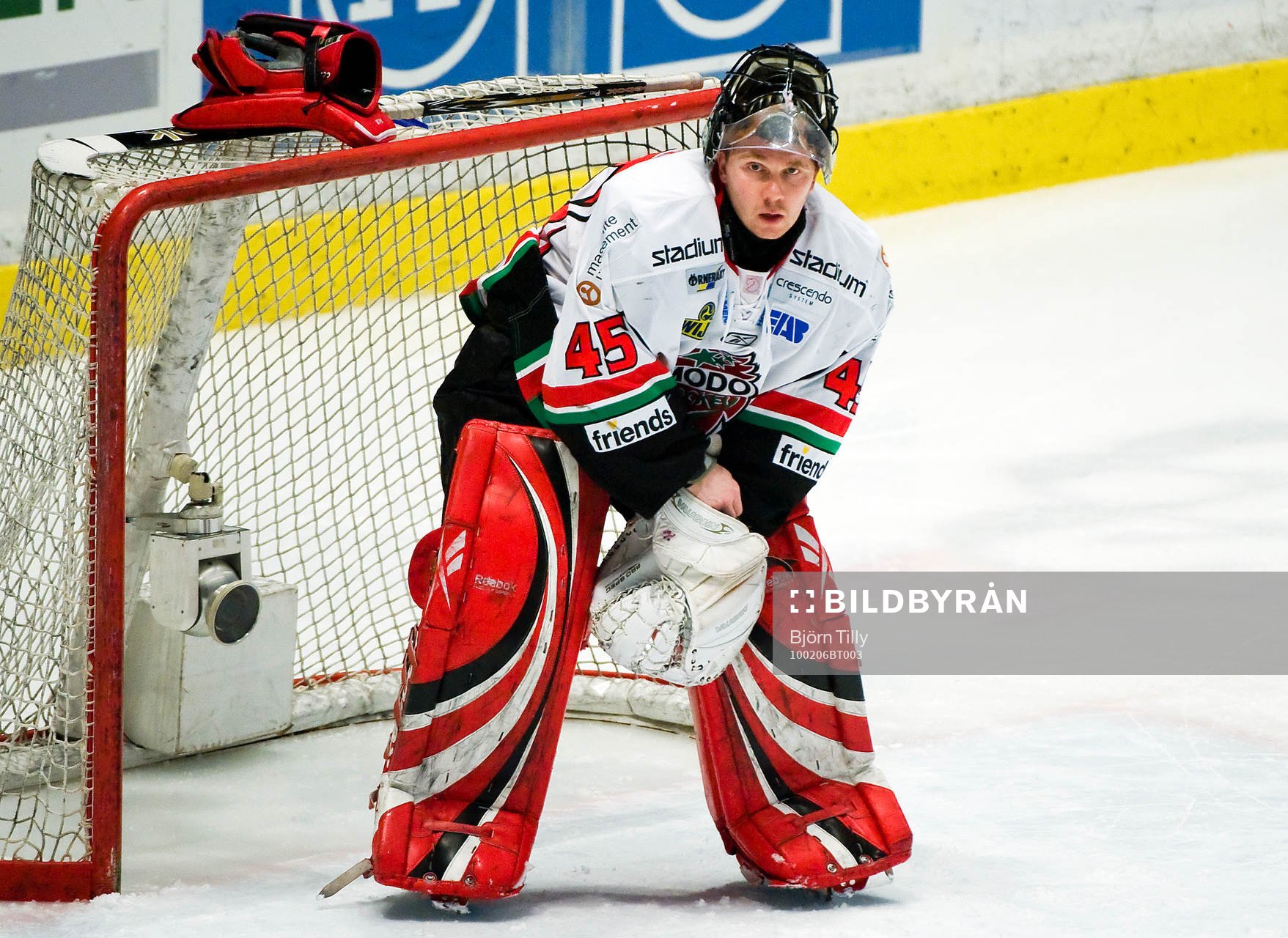 Roman Malek, Målvakt