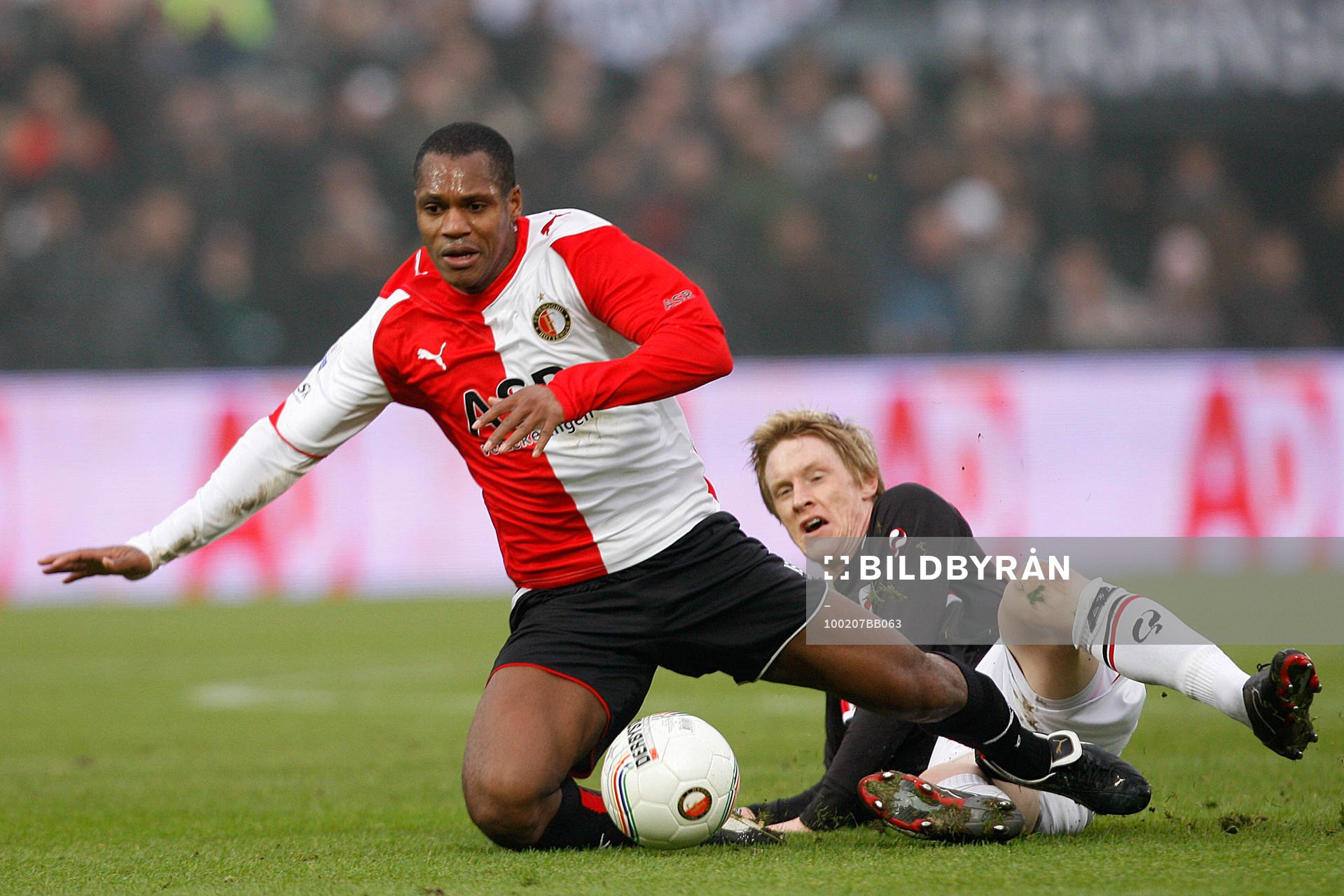 Rasmus Elm, Alkmaar. Glidtackling, tackling