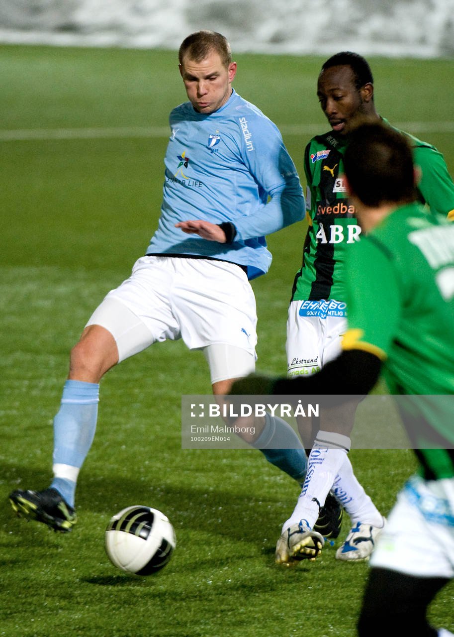 Robert Åhman Persson, MFF