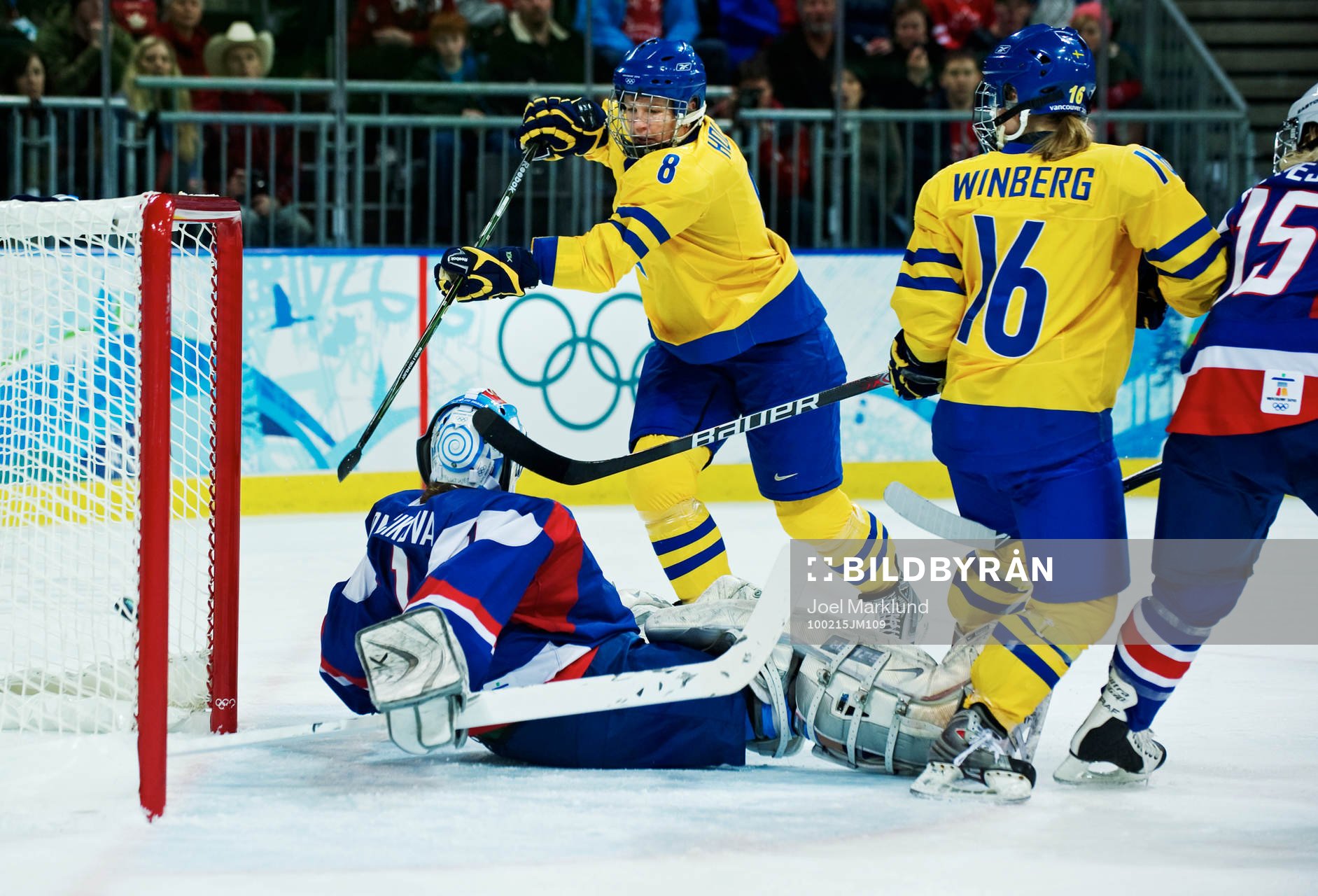 Erika Holst, Sverige, gör 2-1. (Mål)