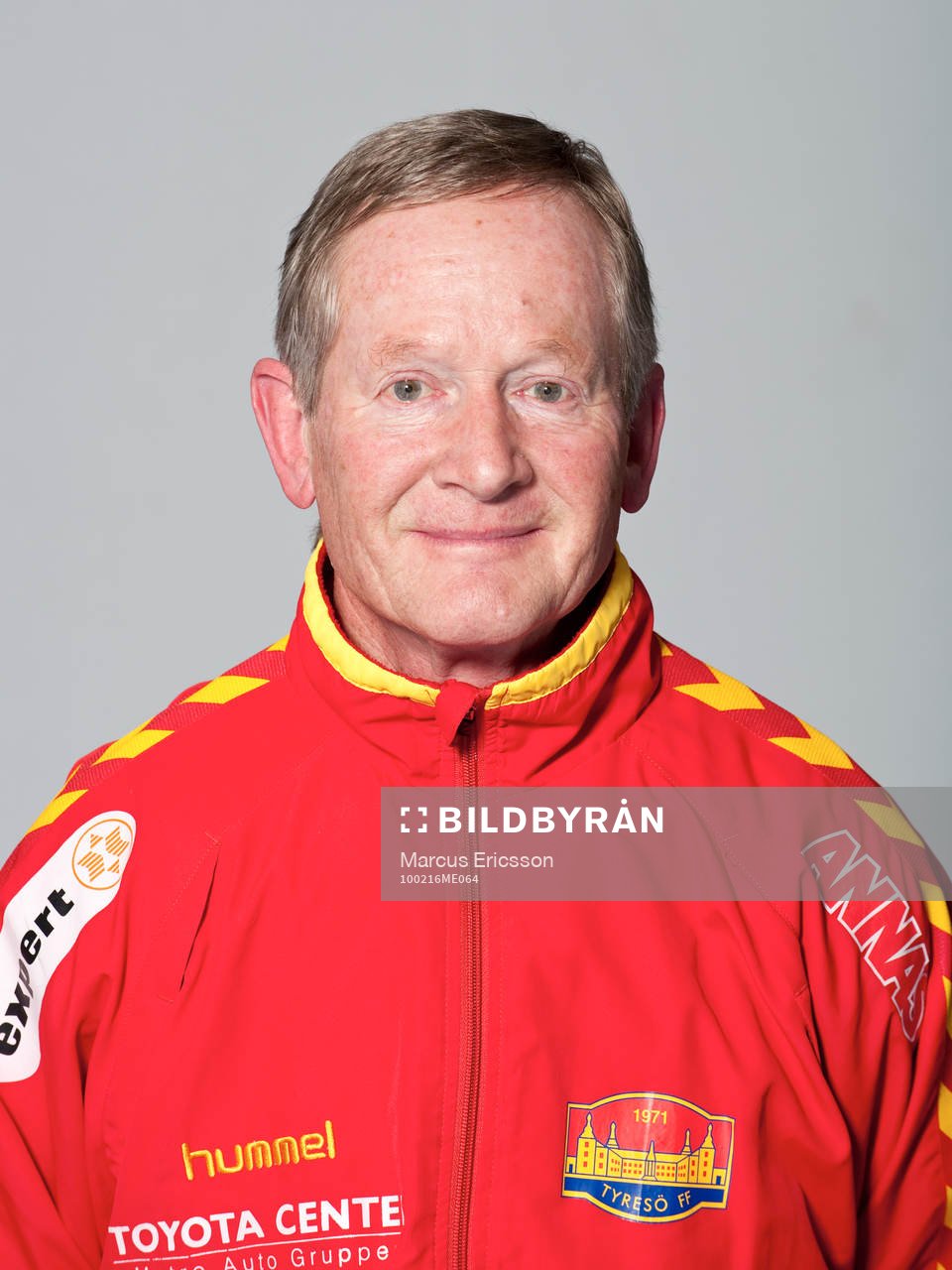 Gösta Isaksson, Matrialförvaltare