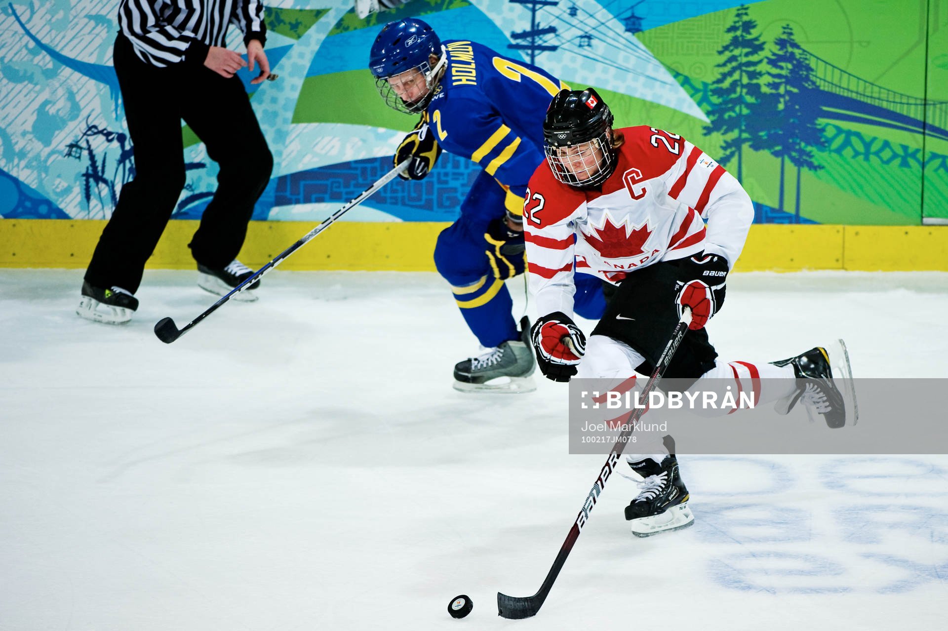Elin Holmlöv, Sverige, och Hayley Wickenheiser, Kanada