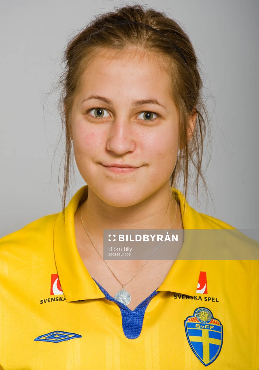 Beatrice Törnros Kankainen, Sverige