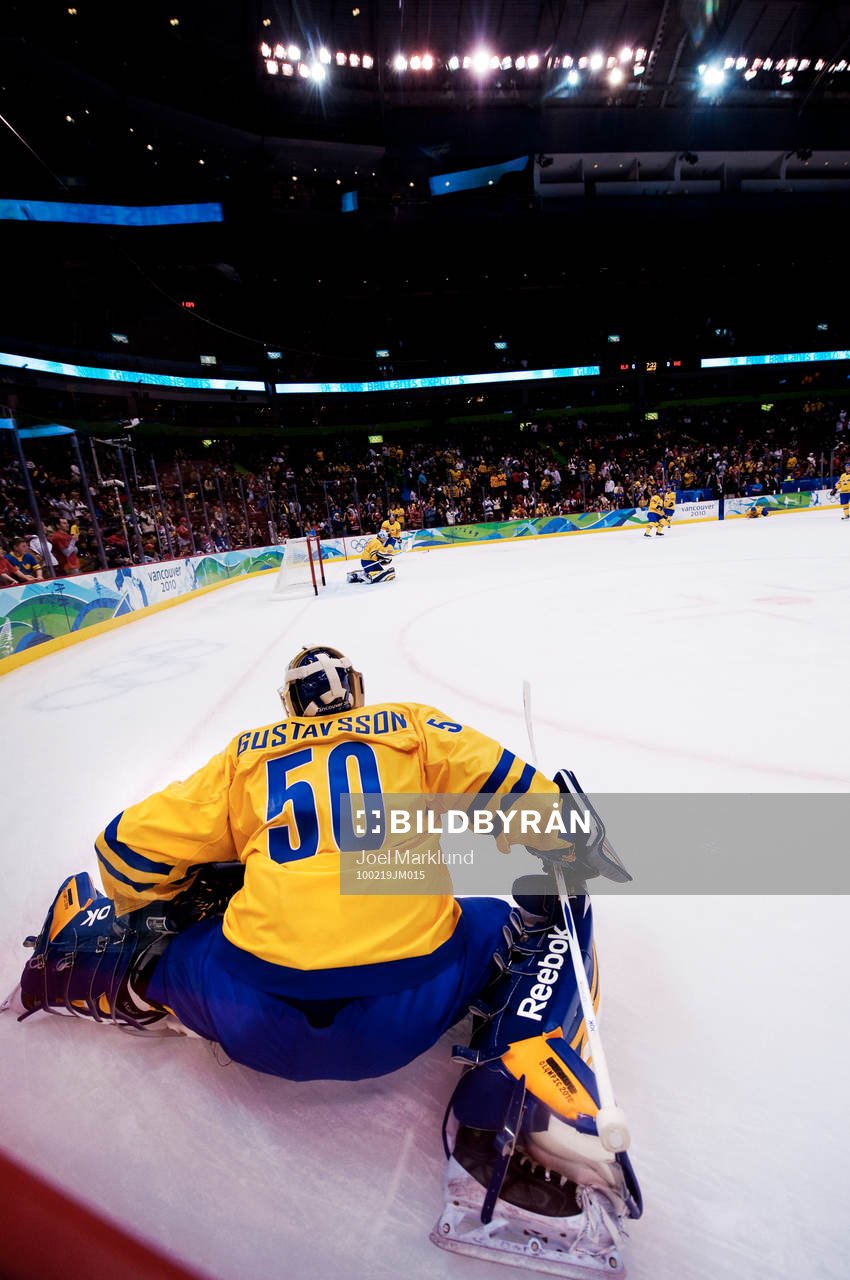Jonas Gustavsson, målvakt, genre
