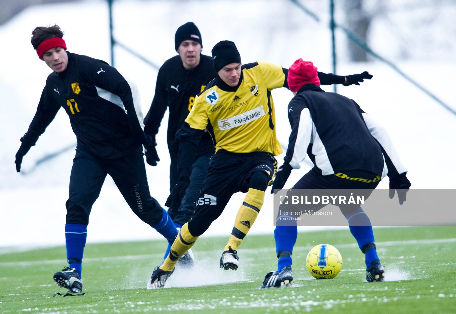 Konstgräs, snö på plan. Johan Birgersson, Hässleholm