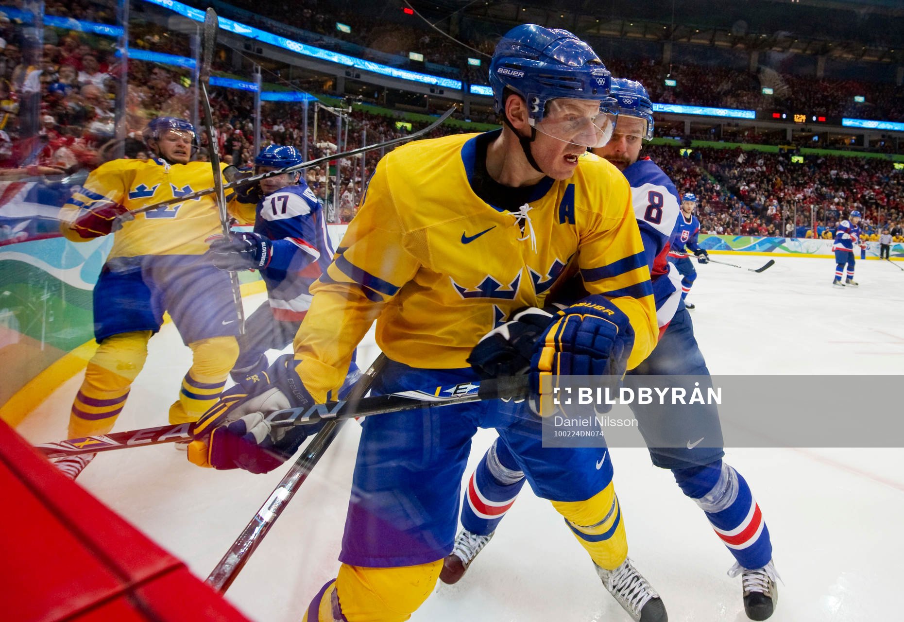 Daniel Alfredsson, och Samuel Påhlsson, Sverige. Martin