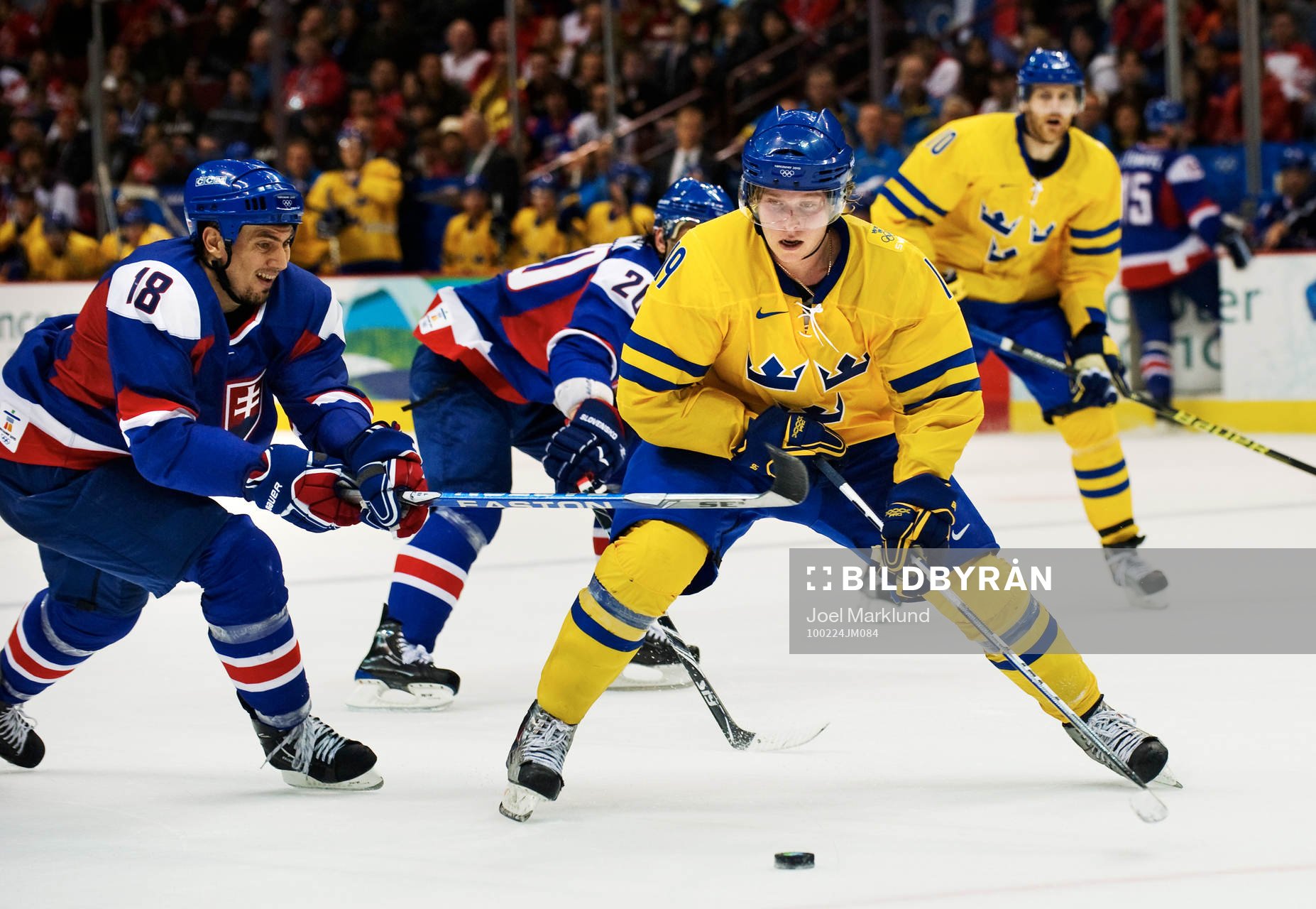 Miroslav Satan, Slovakien och Nicklas Bäckström, Sverige