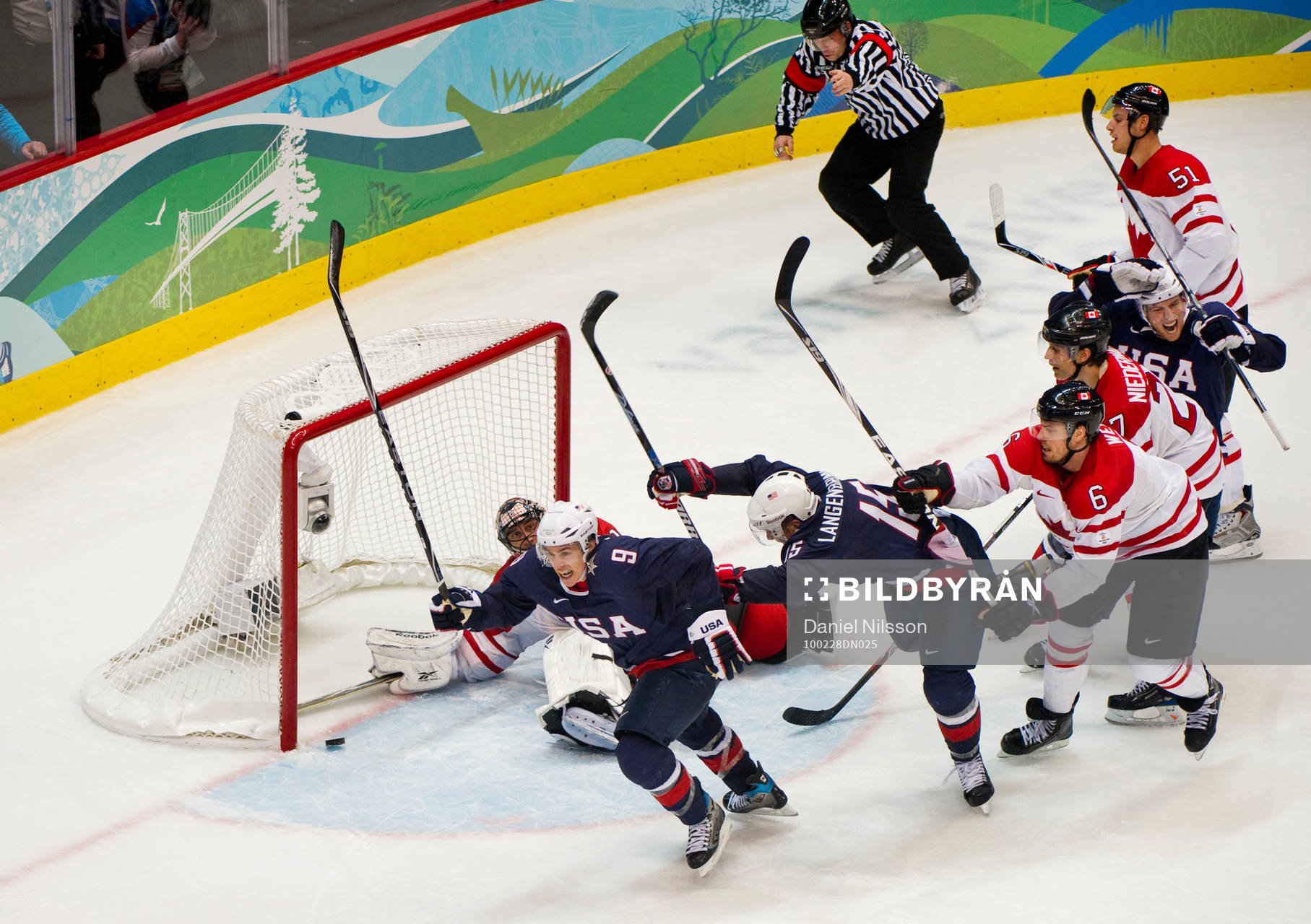 Zach Parise, USA gjorde 2-2 i sista sekunderna men USA