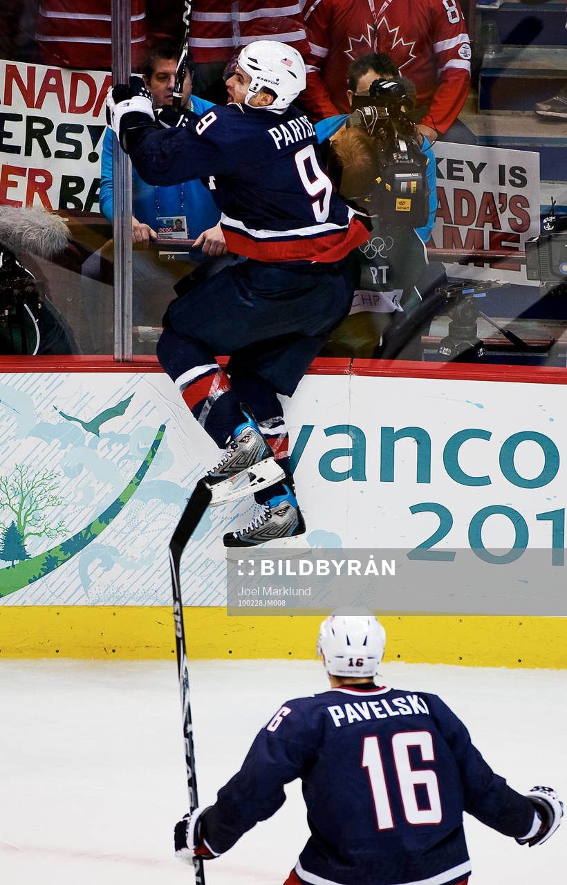 Zach Parise, USA, jublar