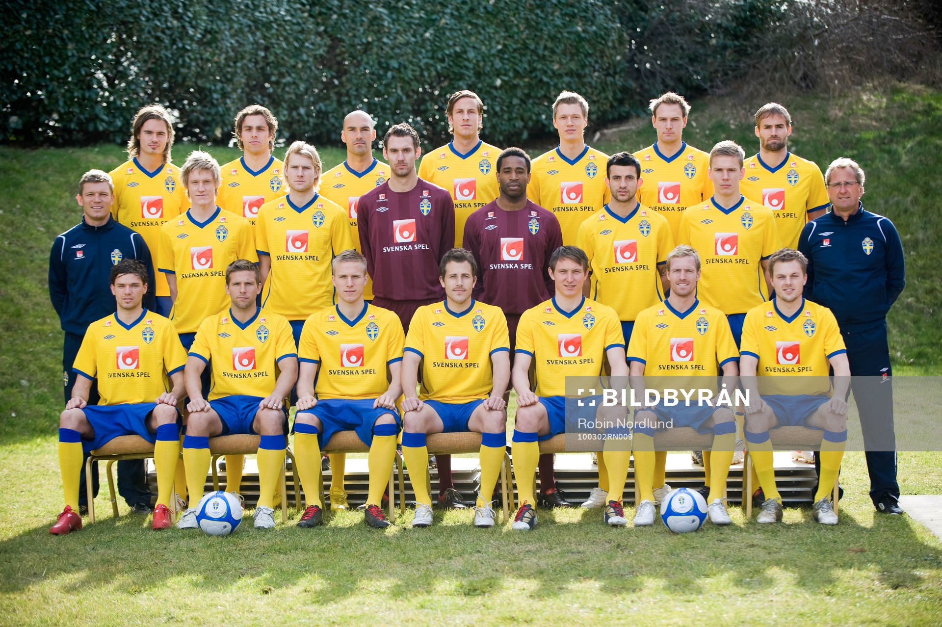 Bakre raden fr v: Mikael Lustig, Johan Elmander, Daniel