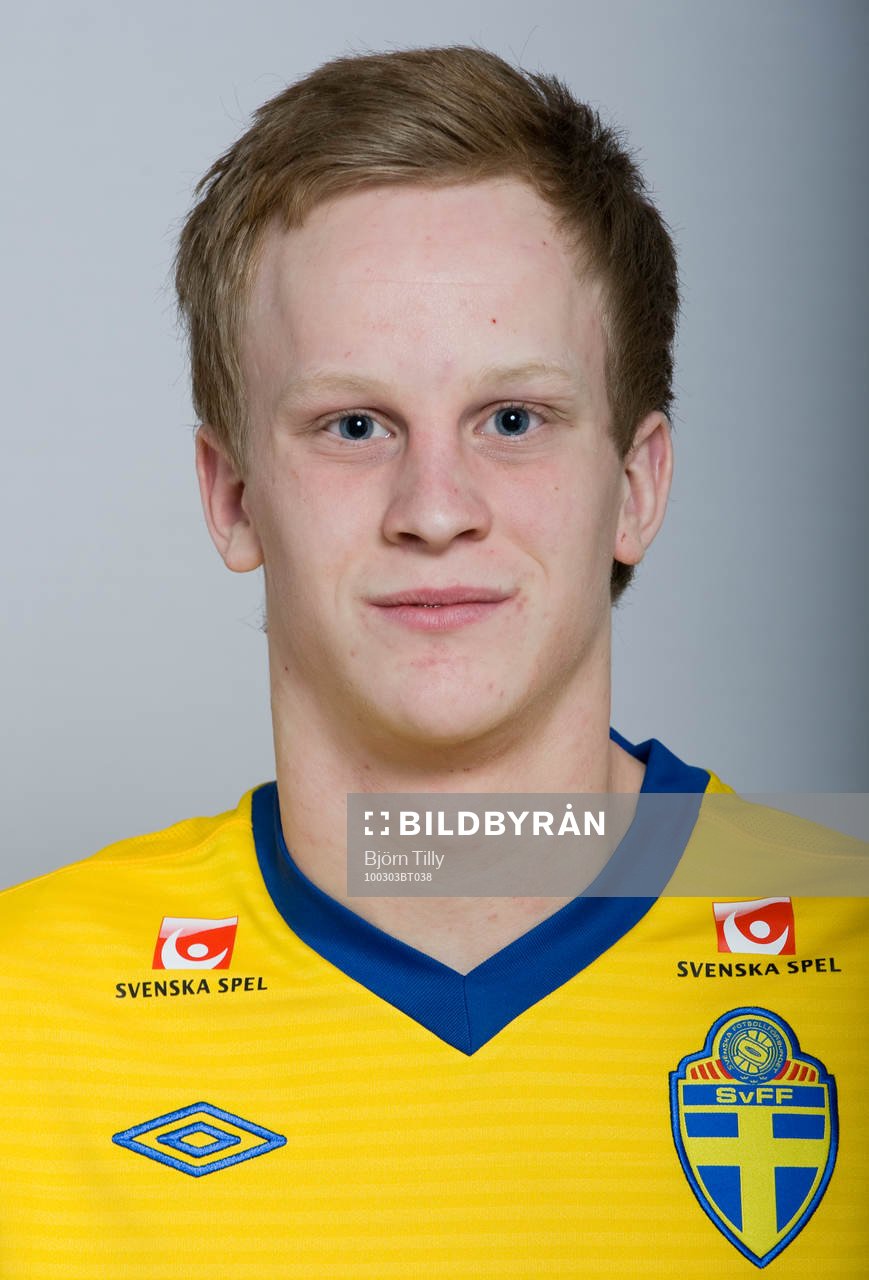 Karl-Anton Pettersson, Sverige