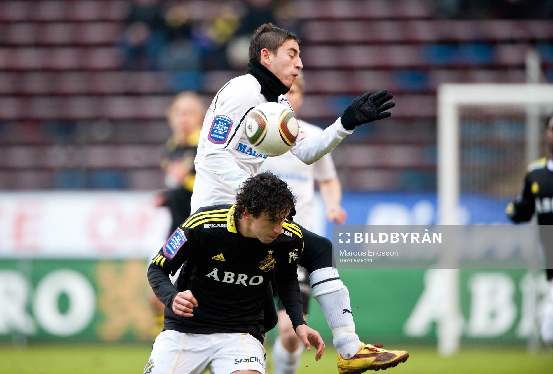 Alejandro Bedoya, Örebro och Jorge Ortiz, AIK