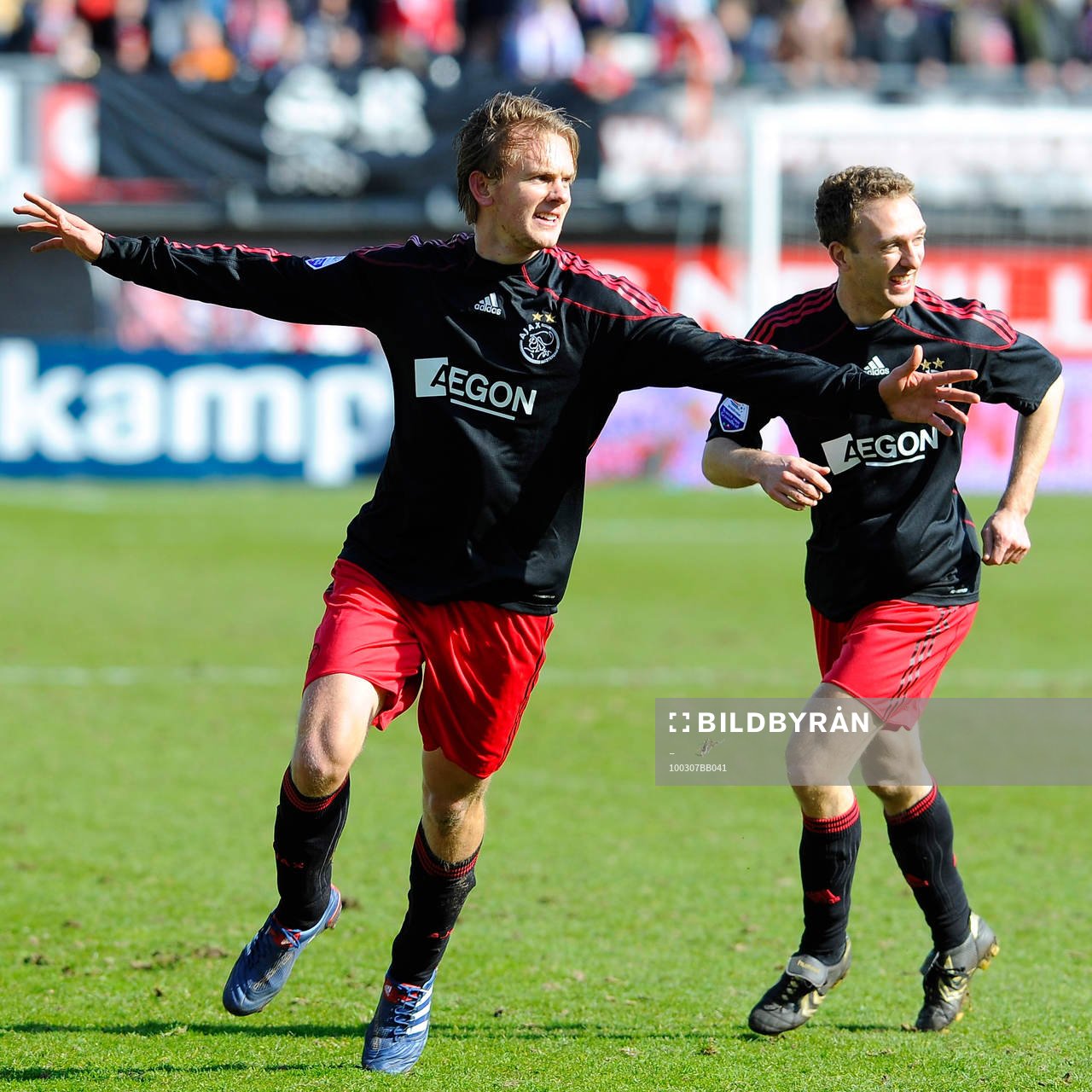 Siem de Jong och Dennis Rommedahl, glädje, jubel