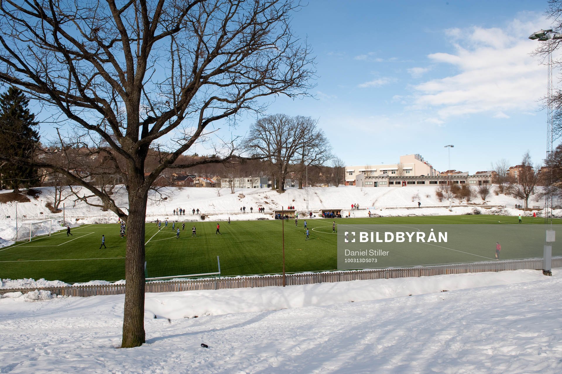 Junebäcksvallen. Fotbollsplan, snö, vinter