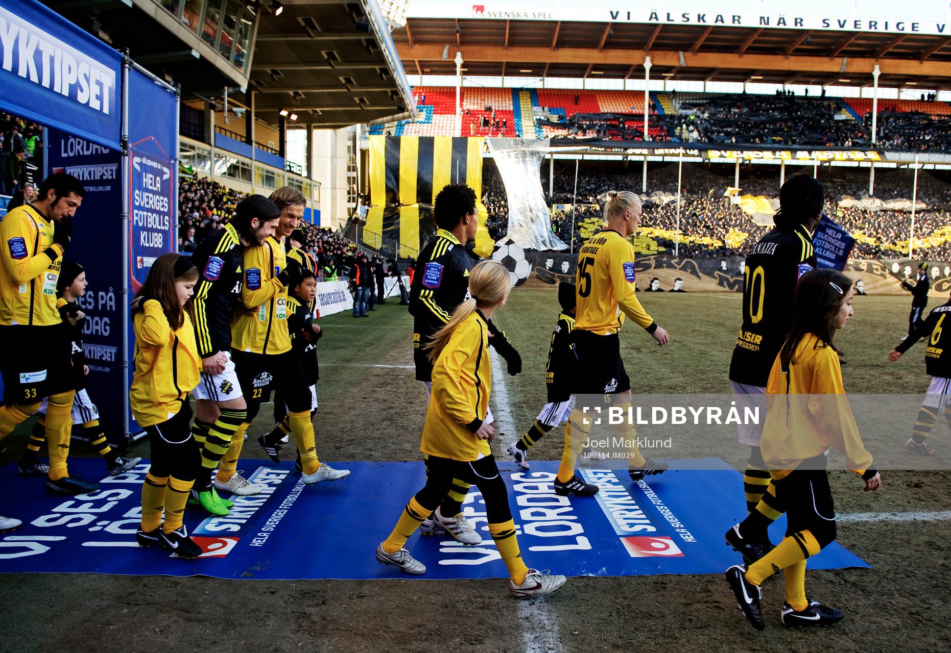 Bojan Djordjic, AIK, och Tobias Grahn, Mjällby
