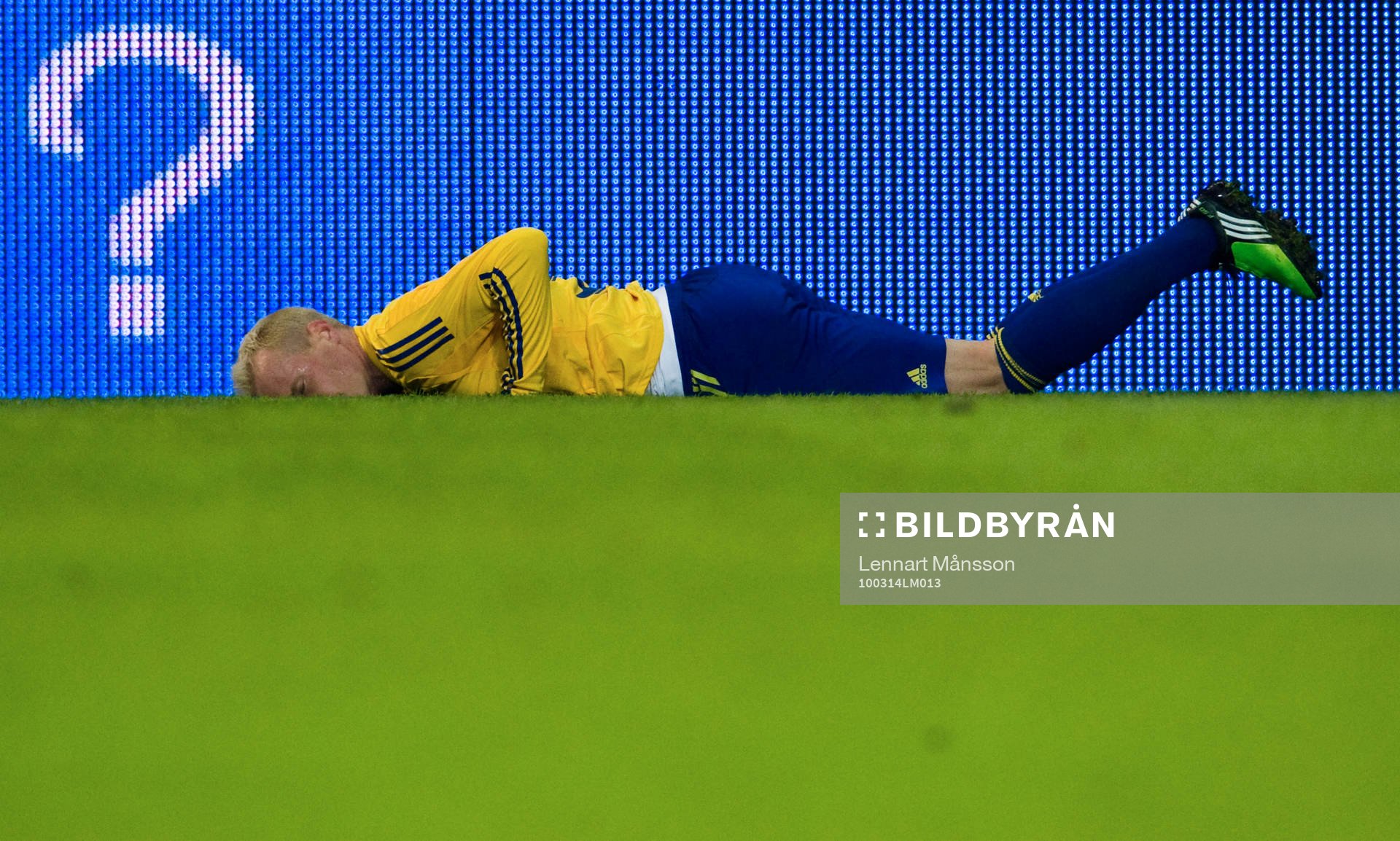 Alexander Farnerud, Bröndby biter i gräset,