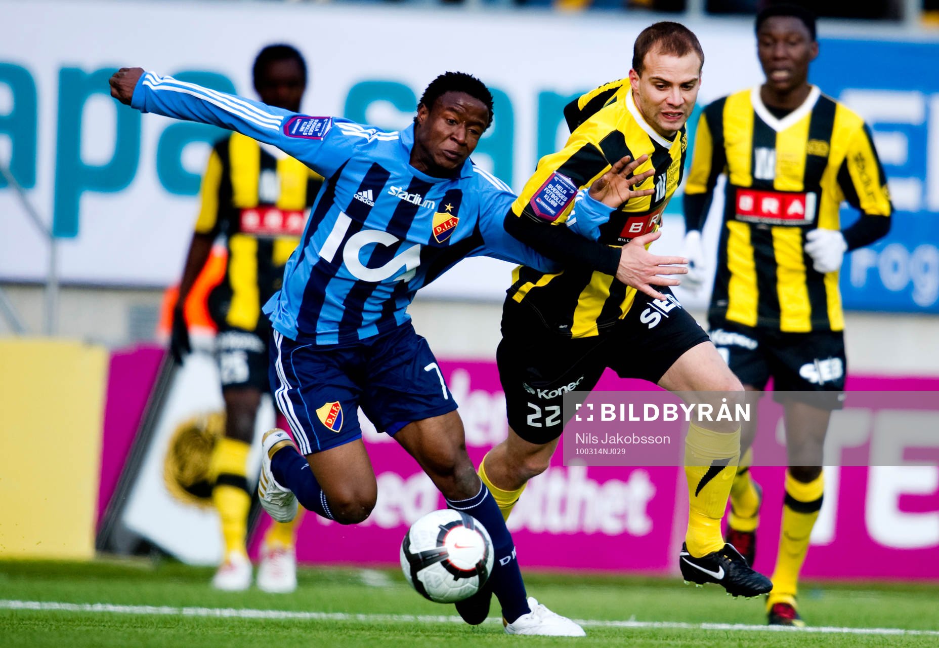 Kennedy Igboananike, Djurgården, Daniel Forsell, Häcken