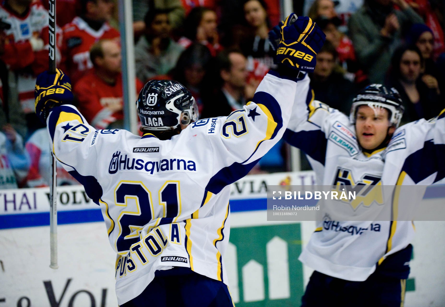 Jukka Voutilainen och Pasi Puistola, HV71 (Jubel)