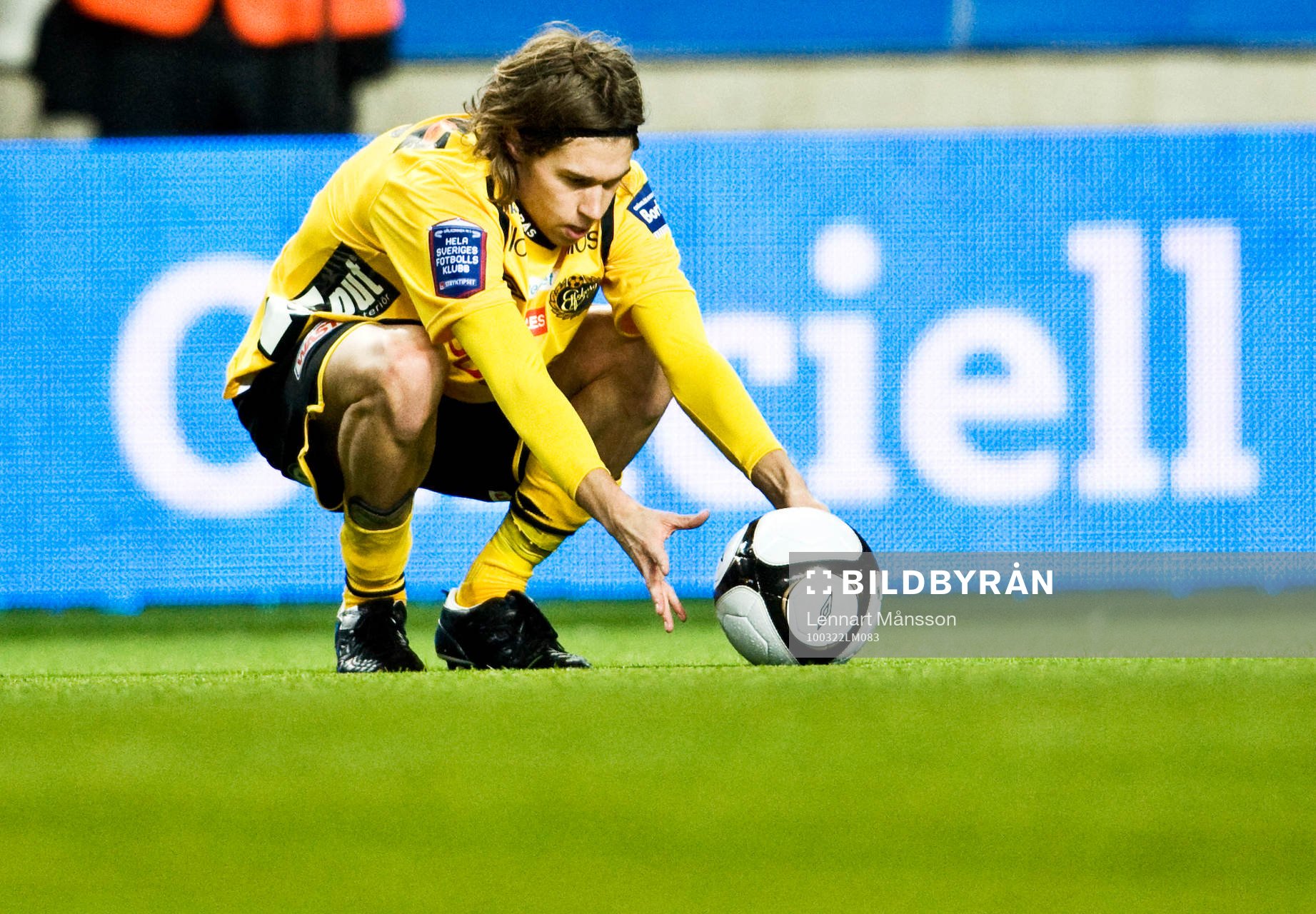 Daniel Nordmark, placerar boll
