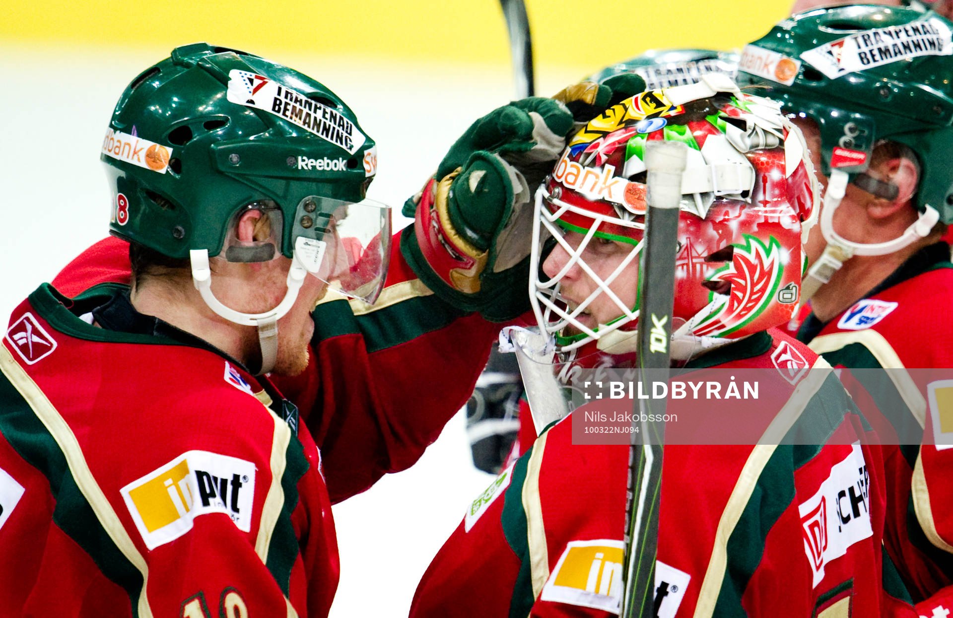 Johan Holmqvist, målvakt och Joakim Andersson, Frölunda