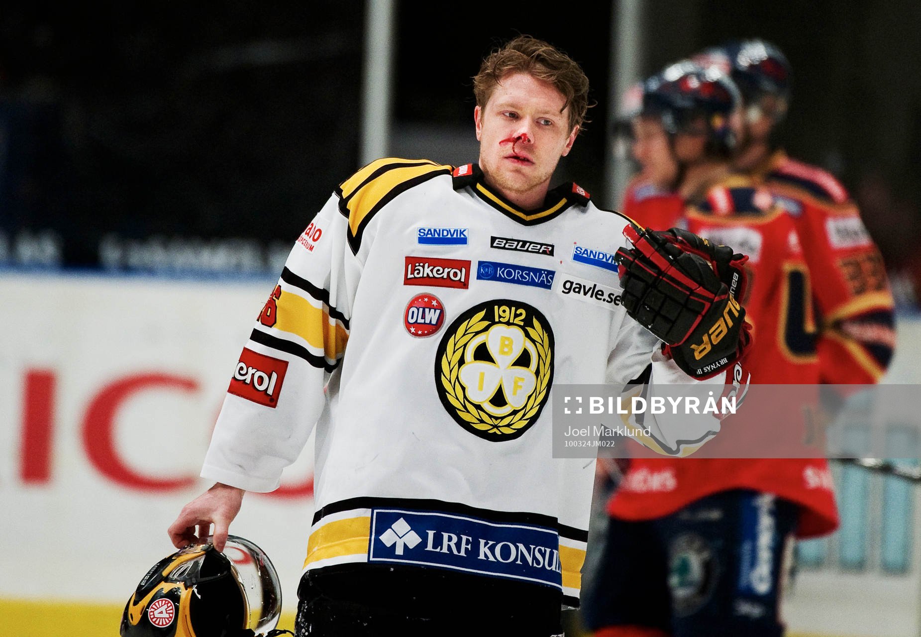 Sebastian Lauritzen, Brynäs, blev knockad i