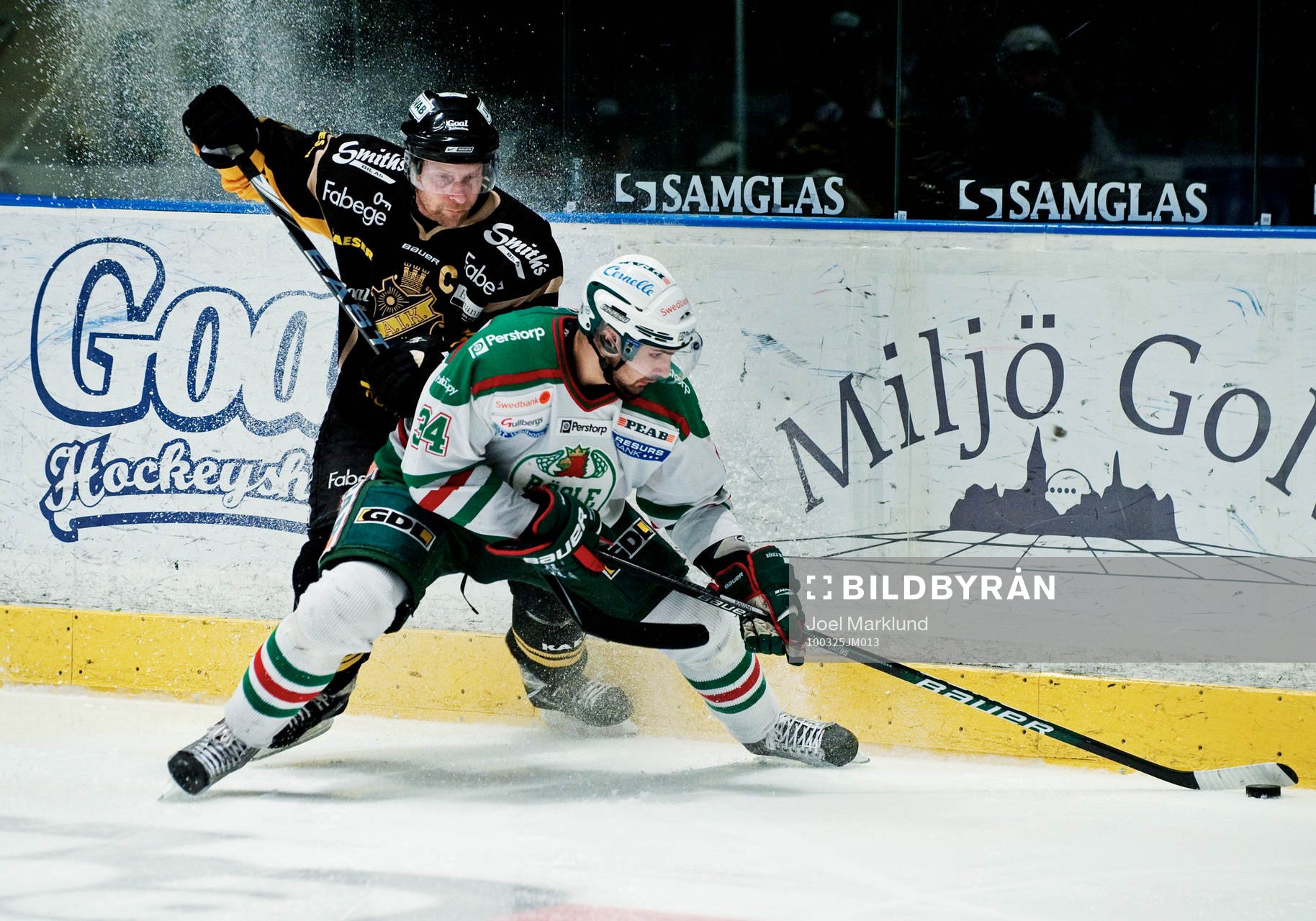 Dick Tärnström, AIK, hänger inte med när Daniel Rahimi,
