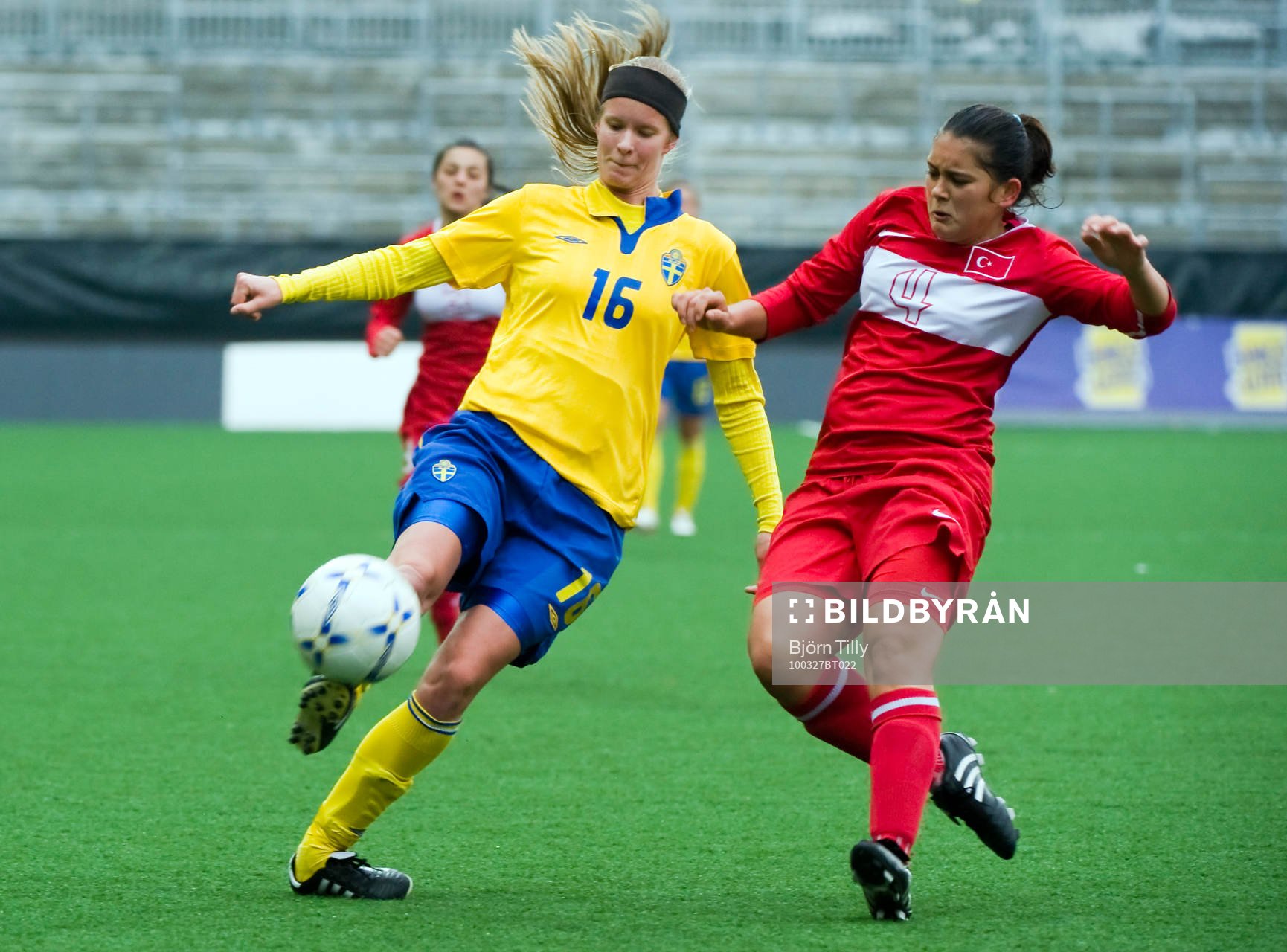 Amanda Wegerman, Sverige och Yonca Sentürk, Turkiet
