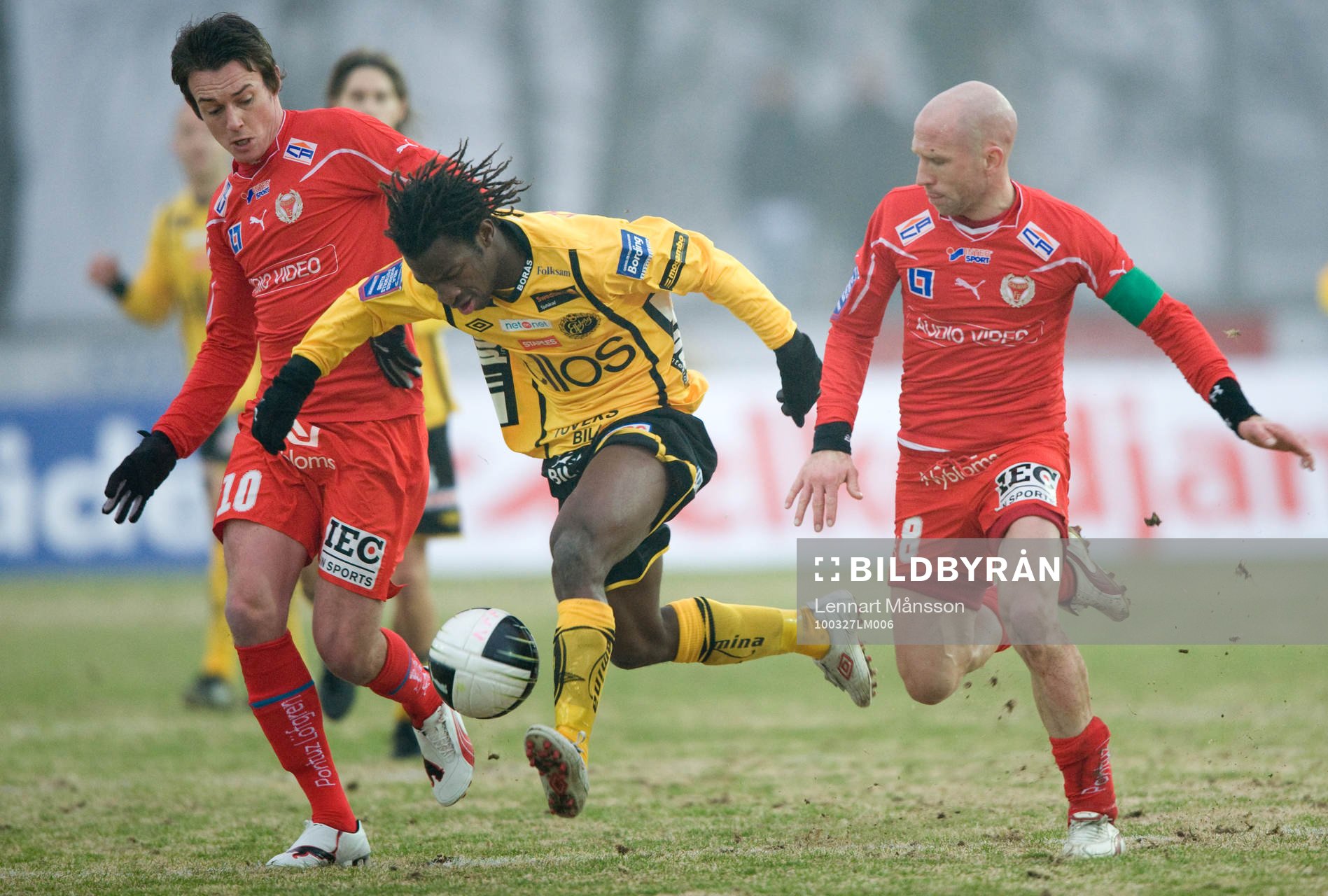 Amadou Jawo, Elfsborg, flyger förbi Daryl Smylie och