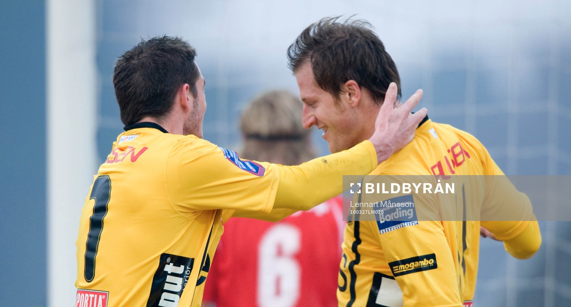 1-1 Daniel Mobaeck grattas av James Keene
