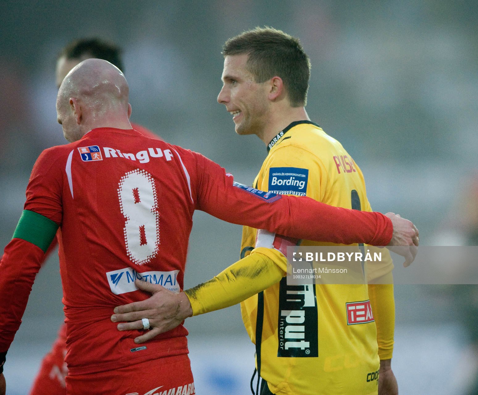 Veteranerna Henrik Rydström och Anders Svensson tackar