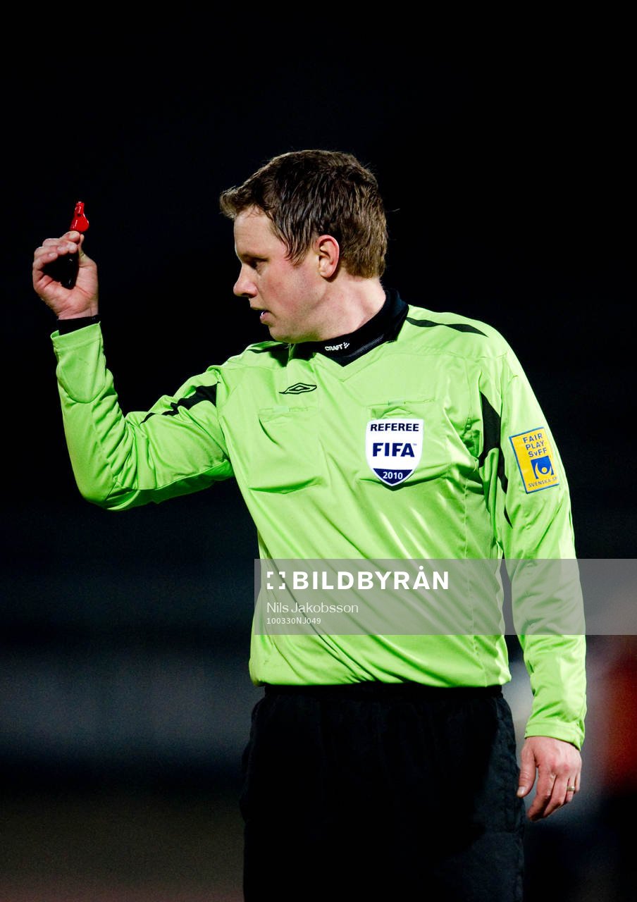 Markus Strömbergsson, domare, visselpipa, pipa