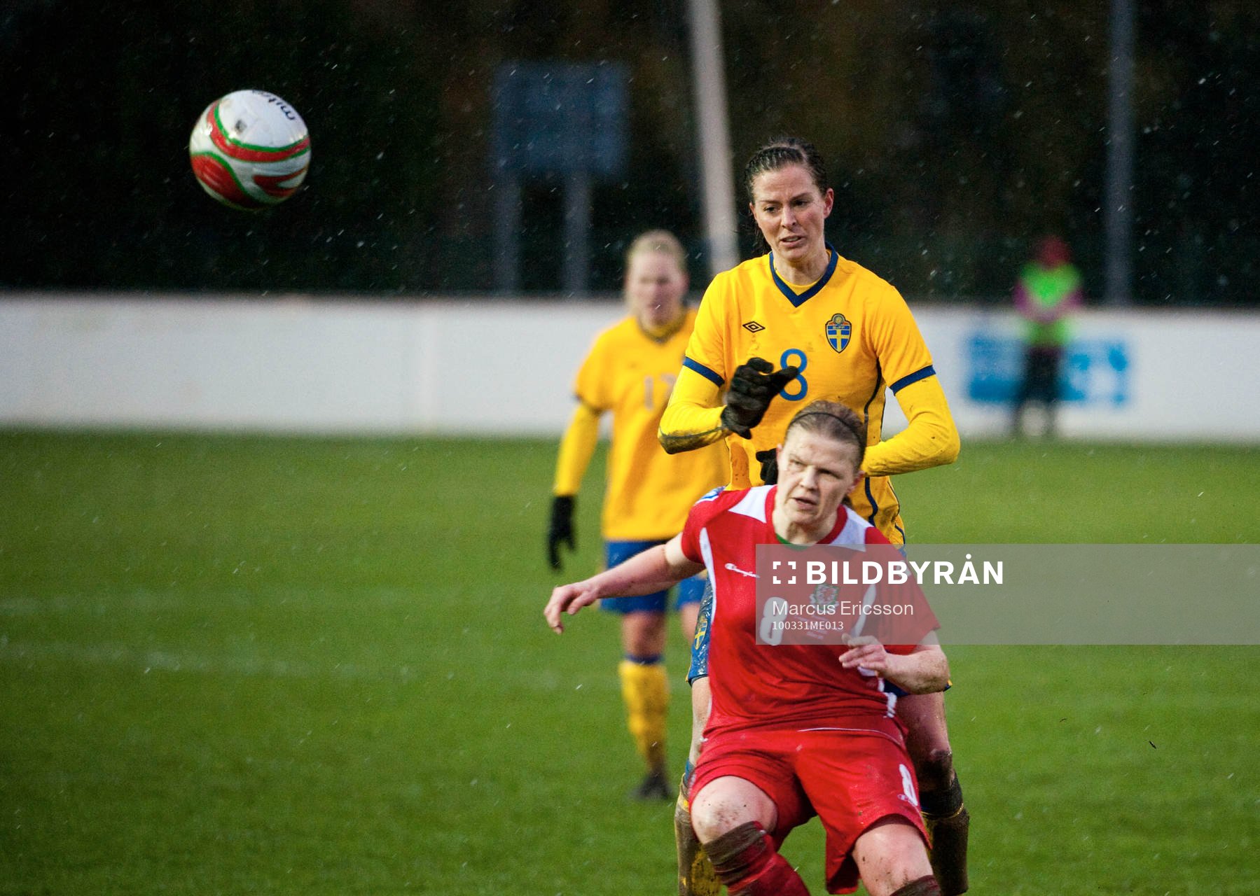 Lotta Schelin, Sverige och Michelle Green, Wales