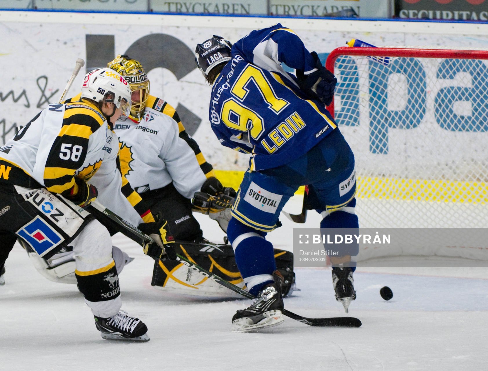 Per Ledin, HV71. Jyri Marttinen, Andreas Hadelöv,