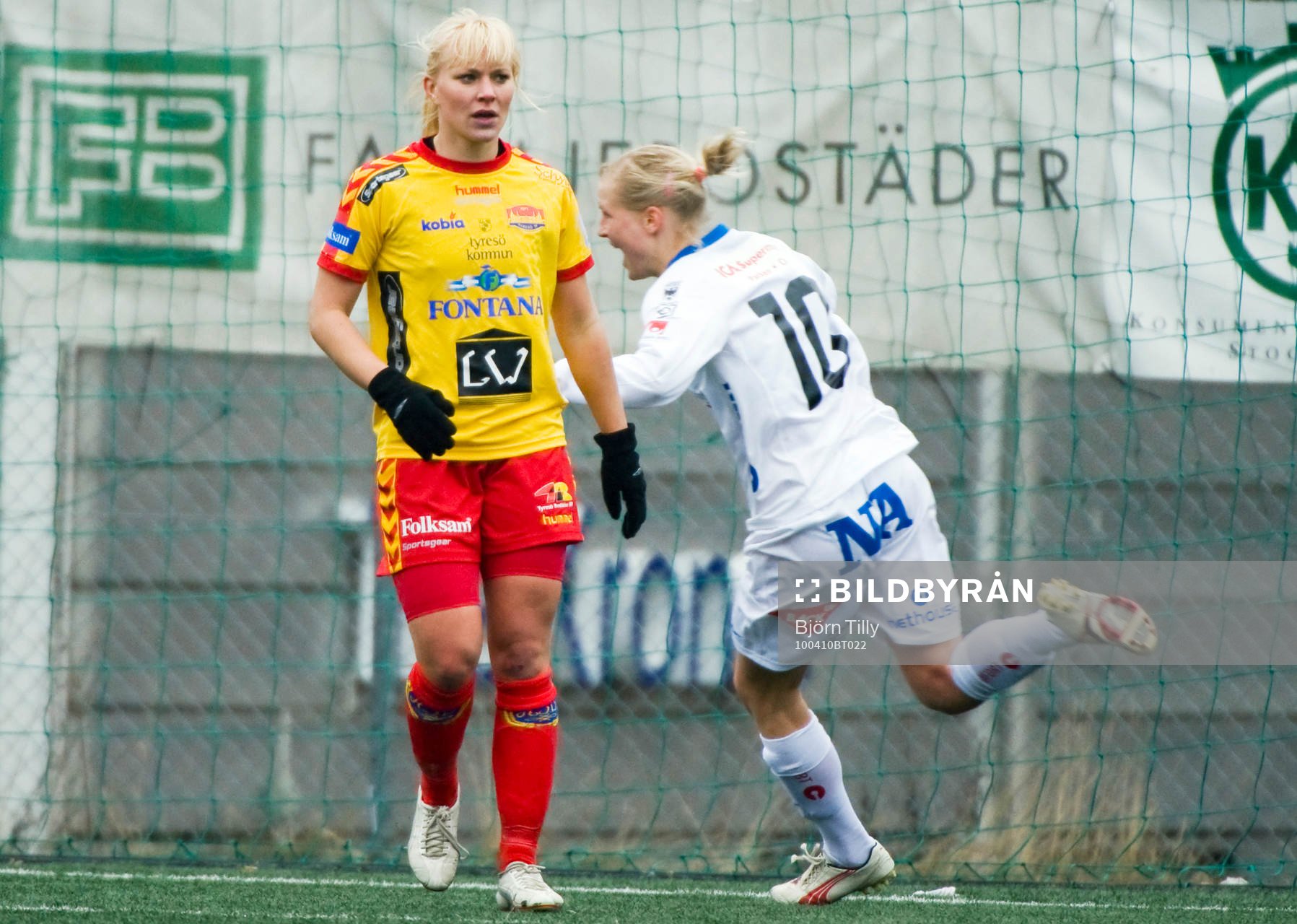 Johanna Frisk, Tyresö deppar och Sanna Talonen, Örebro
