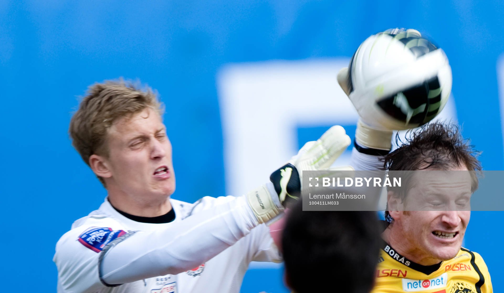 Pär Hansson, målvakt, Helsingborg mot Daniel Mobaeck,