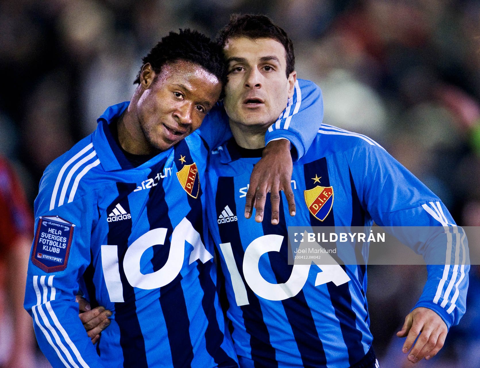 Kennedy Igboananike och Sharbel Touma, Djurgården, kramar