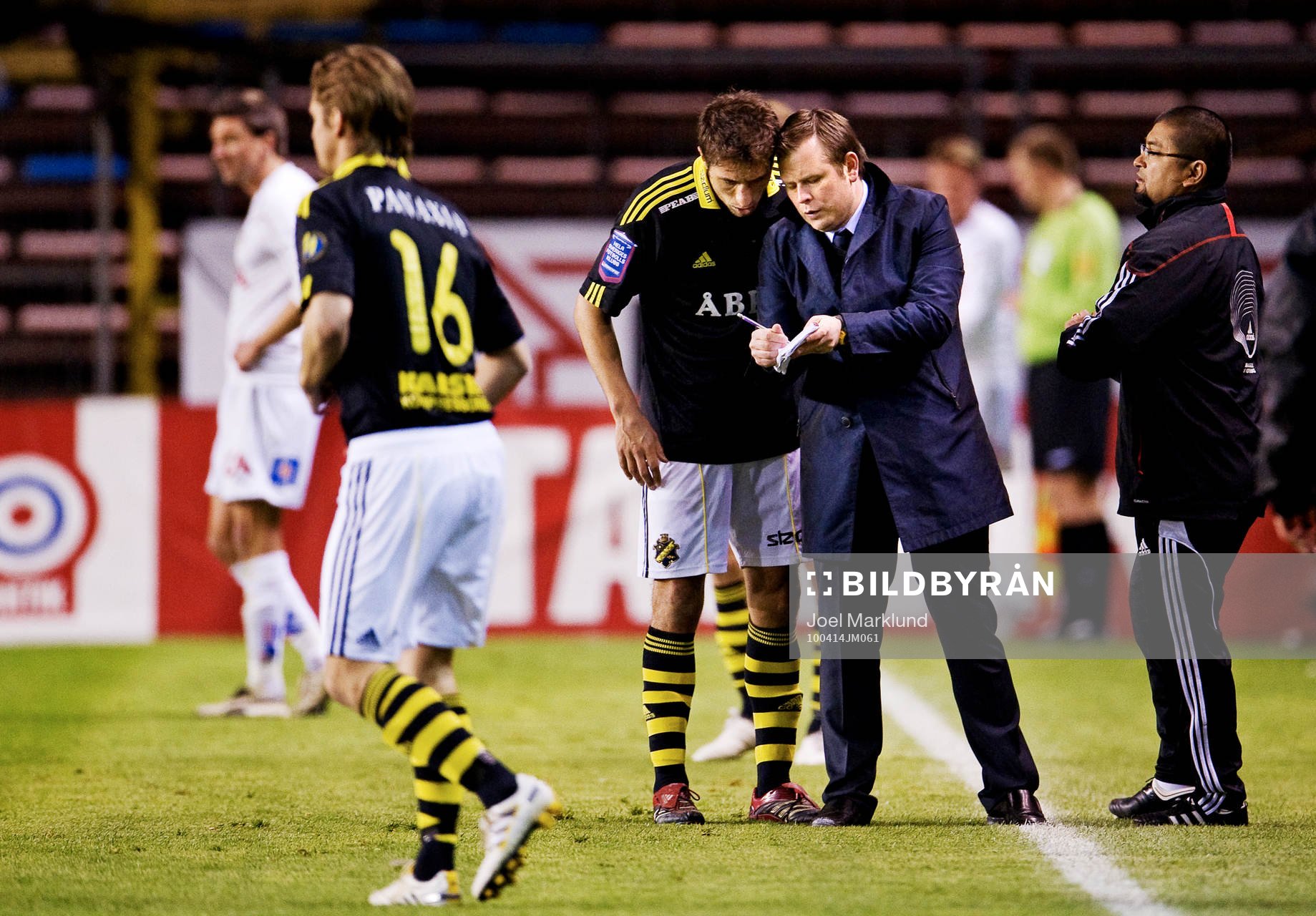 Mikael Stahre, tränare, AIK och Sebastián Eguren