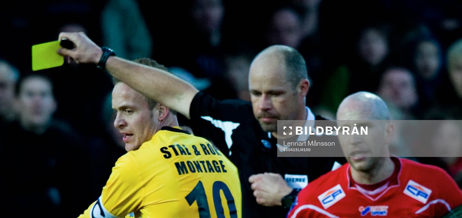 Martin Hansson, domare. Marcus Ekenberg, Mjällby och