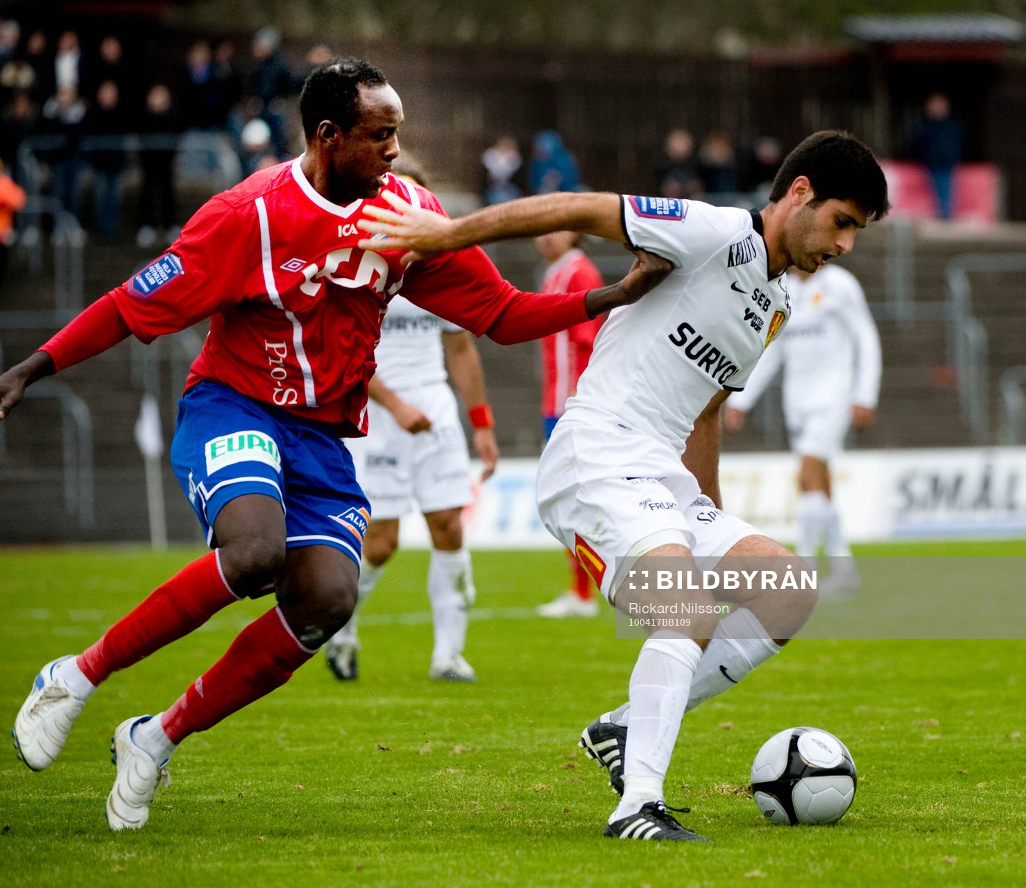 Rabi Elia, Syrianska och Jabu Mahlangu, Öster