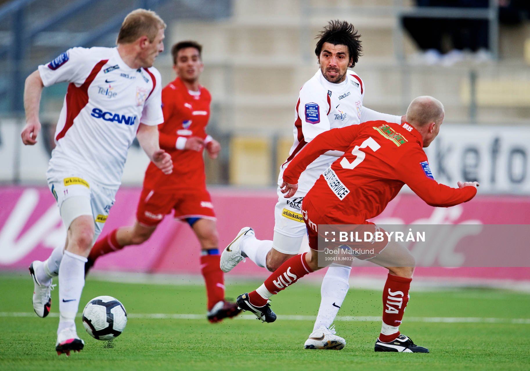 Ceyhun Eris, Assyriska, passar bollen