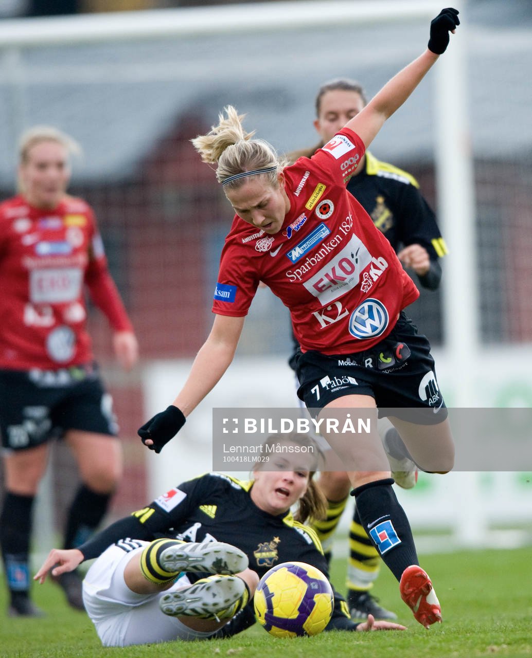 Kirsty Yallop, Kristianstad glidtacklas av Hanna Folkesson,
