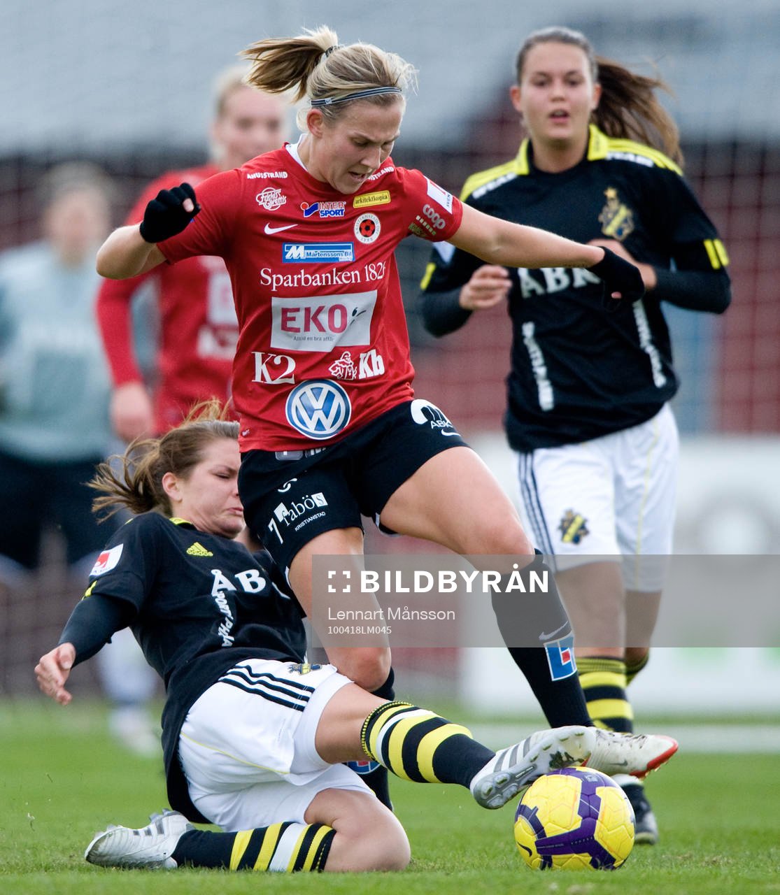 Kirsty Yallop, Kristianstad glidtacklas av Hanna Folkesson,