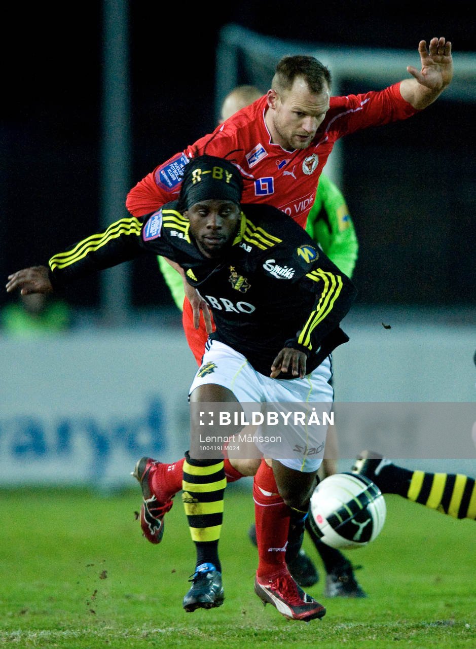 Martin Kayongo-Mutumba steget före Tobias Carlsson