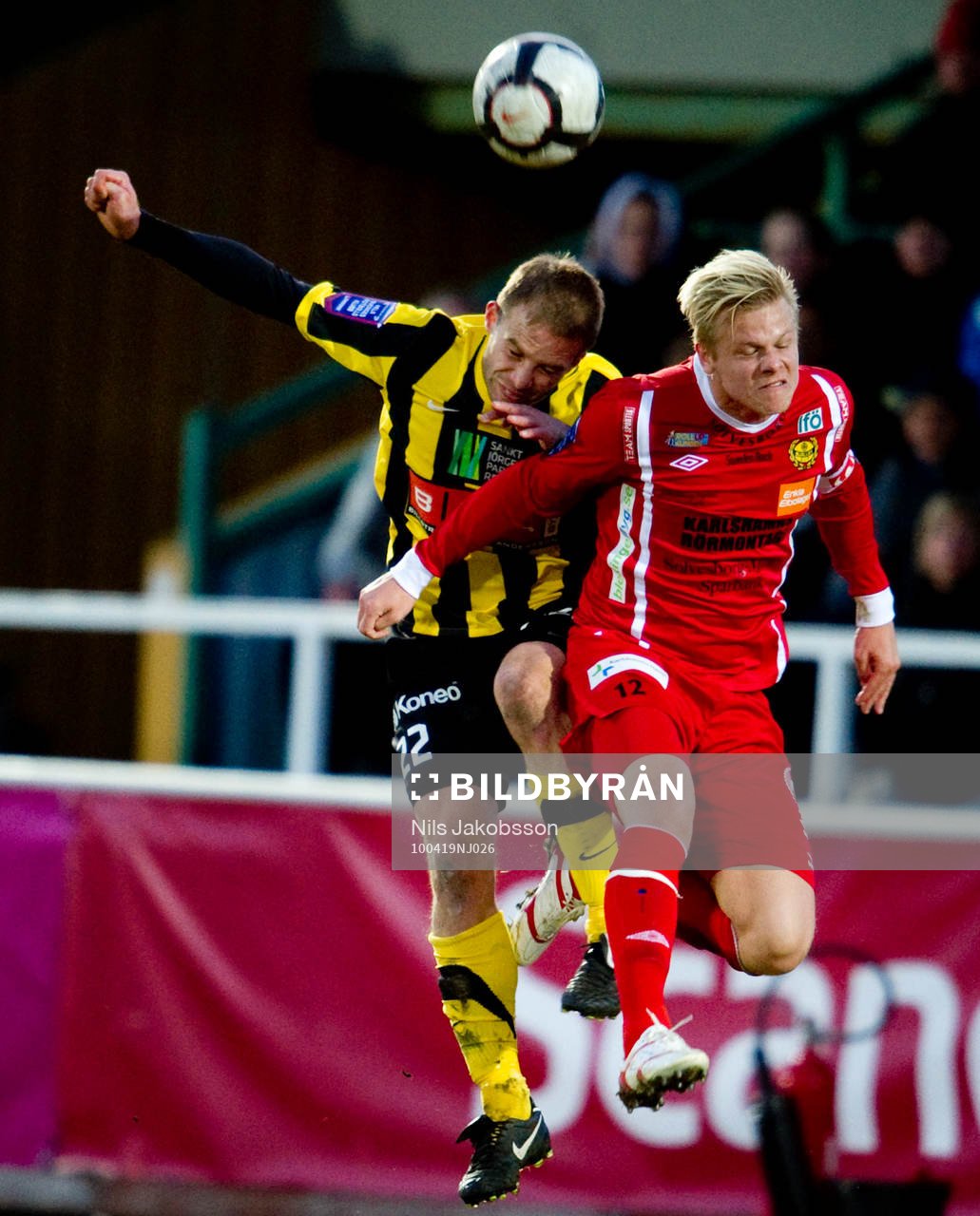 Daniel Forsell, Häcken,  David Löfquist, Mjällby