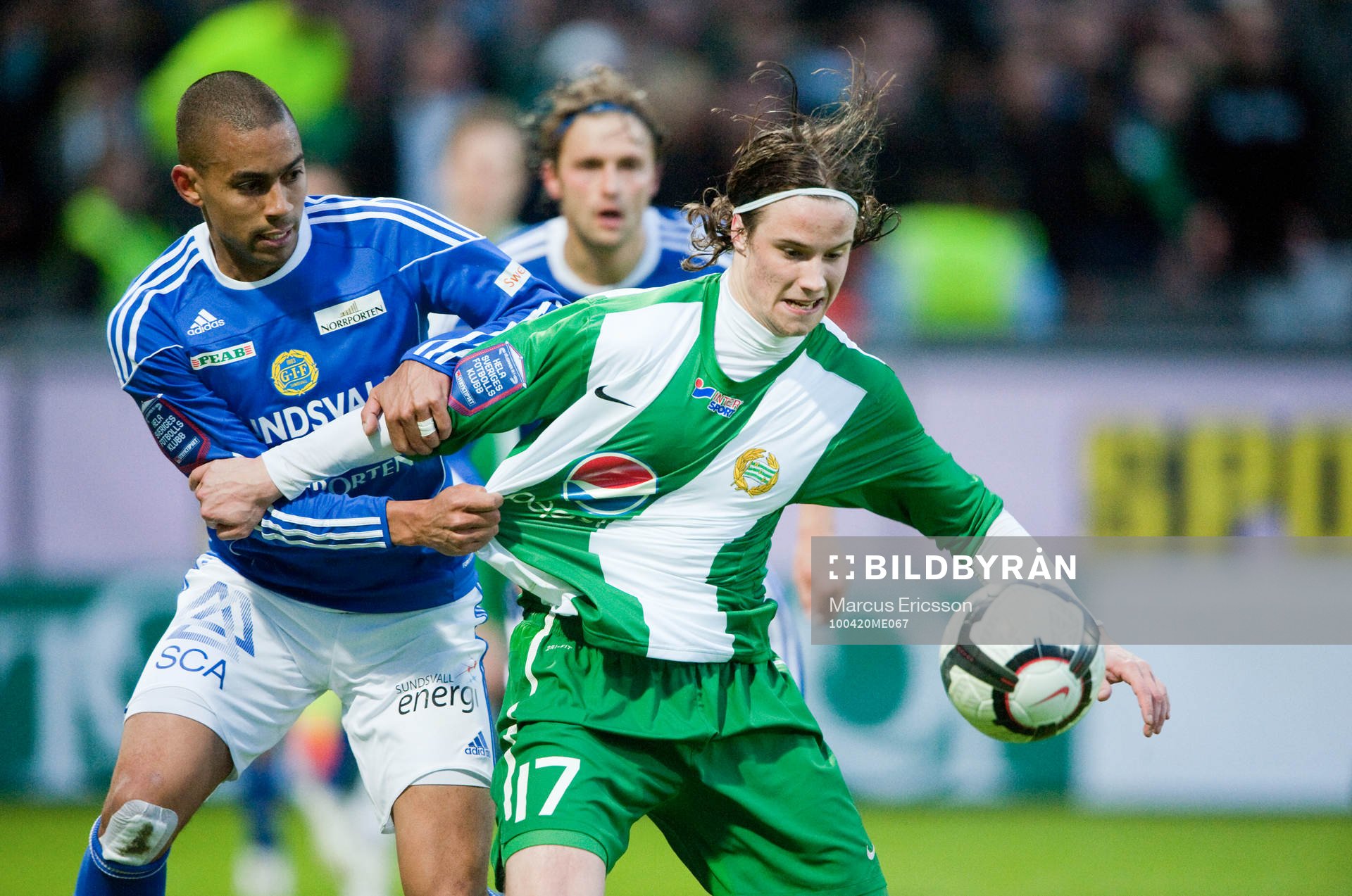 Billy Berntsson, Sundsvall drar i Linus Hallenius, Hammarby